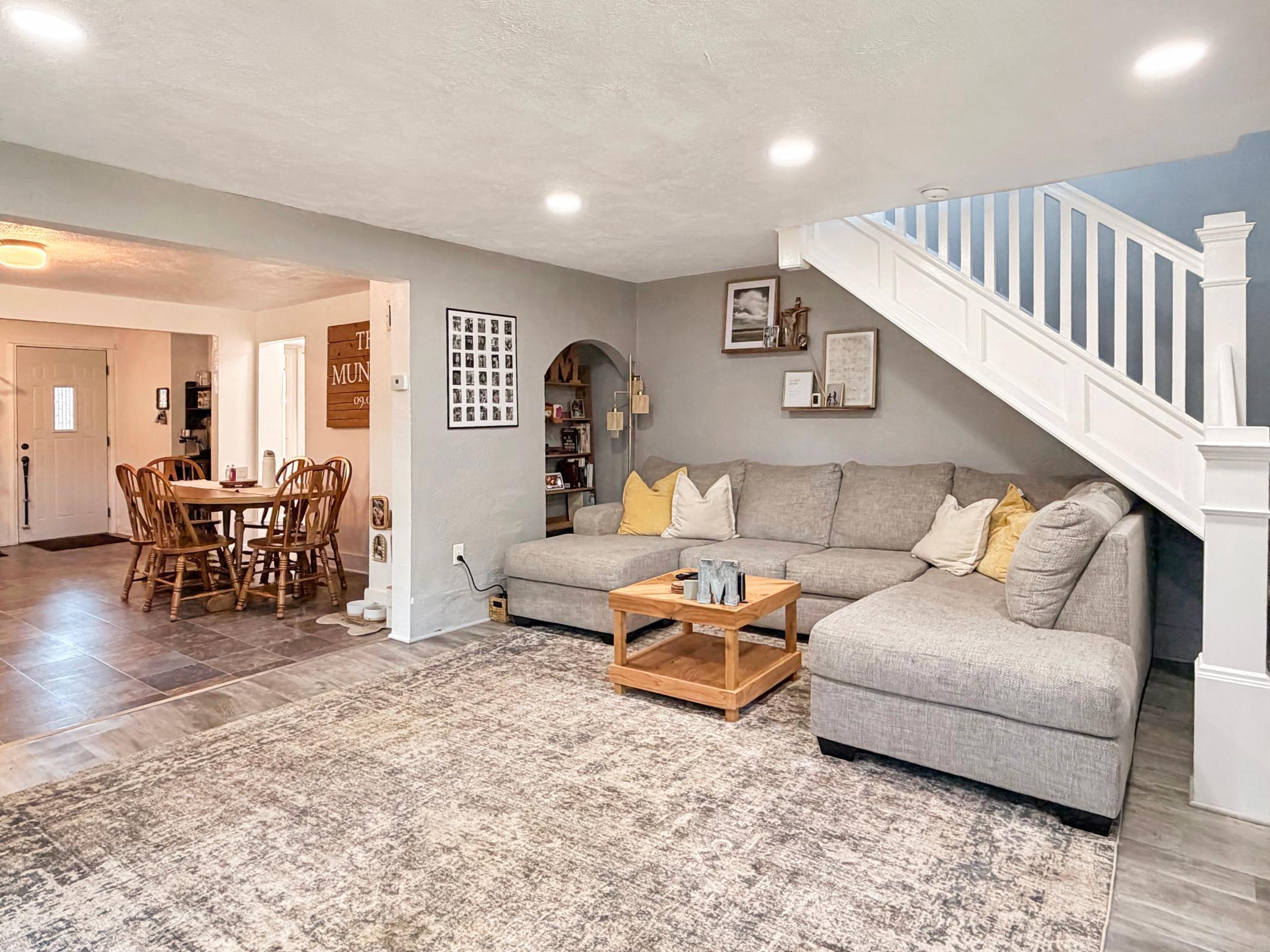 284 2nd Street Property Photo 14