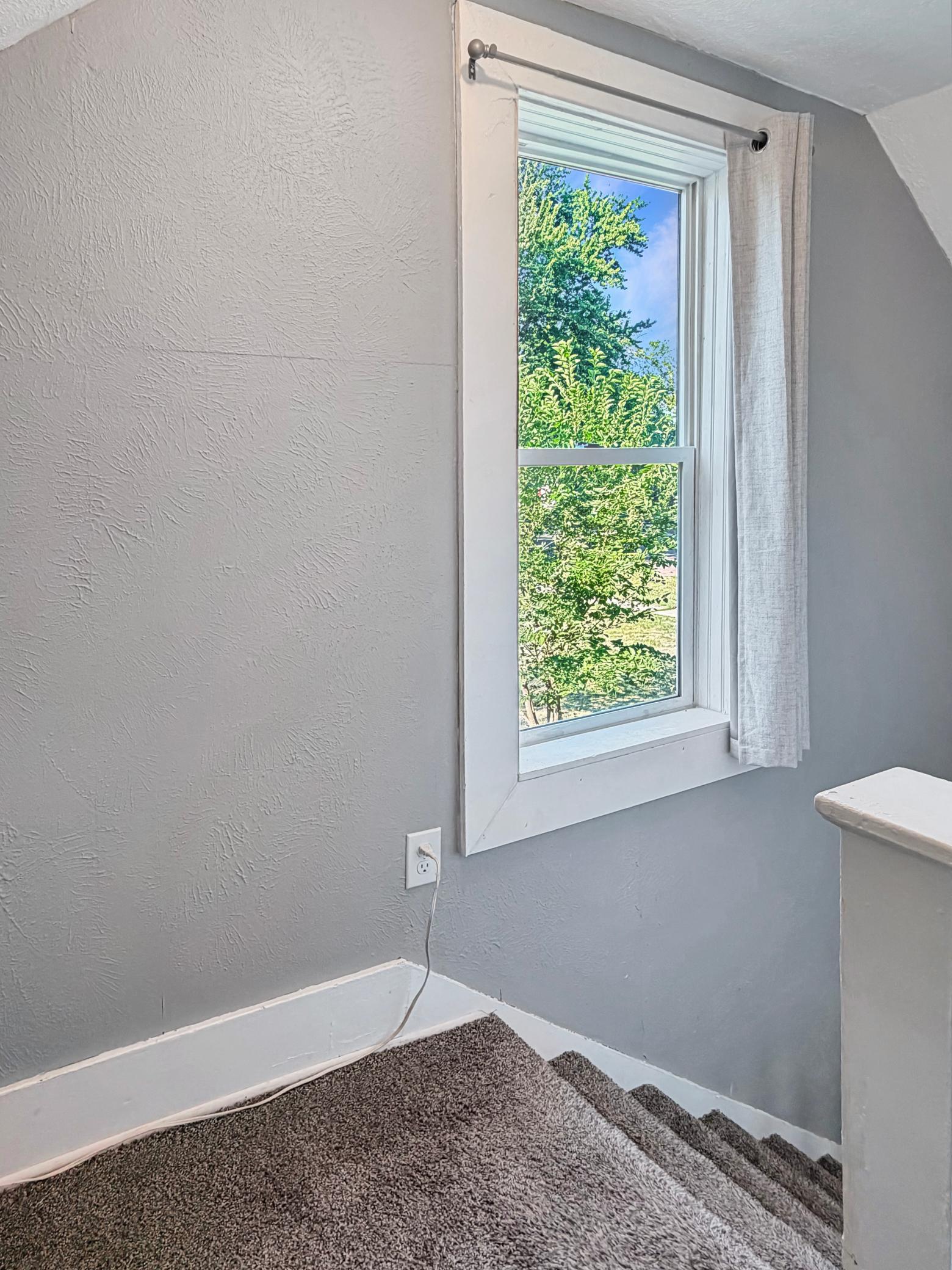 284 2nd Street Property Photo 25