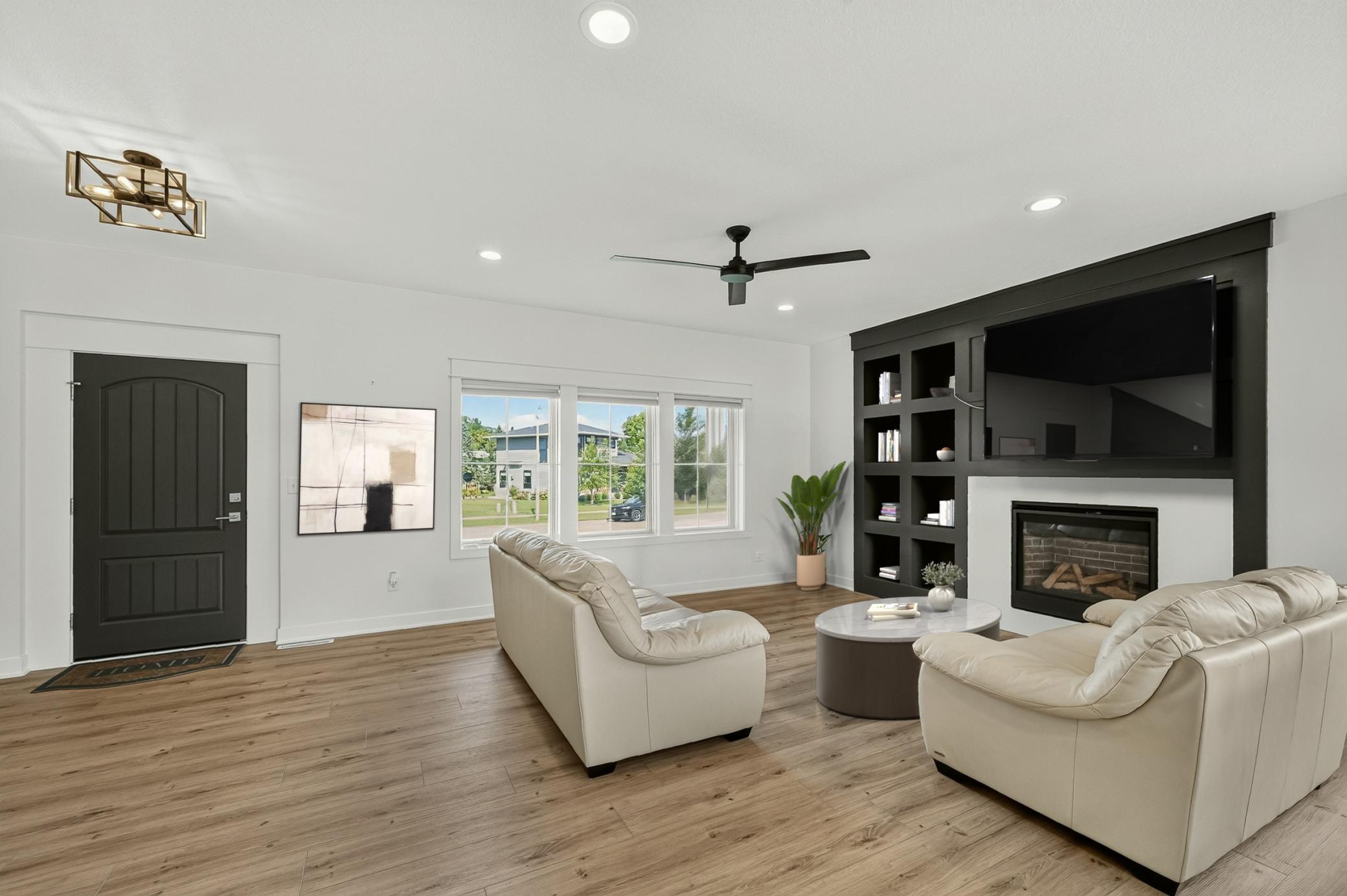 4686 Cassidy Ridge Drive Ne Property Photo 3