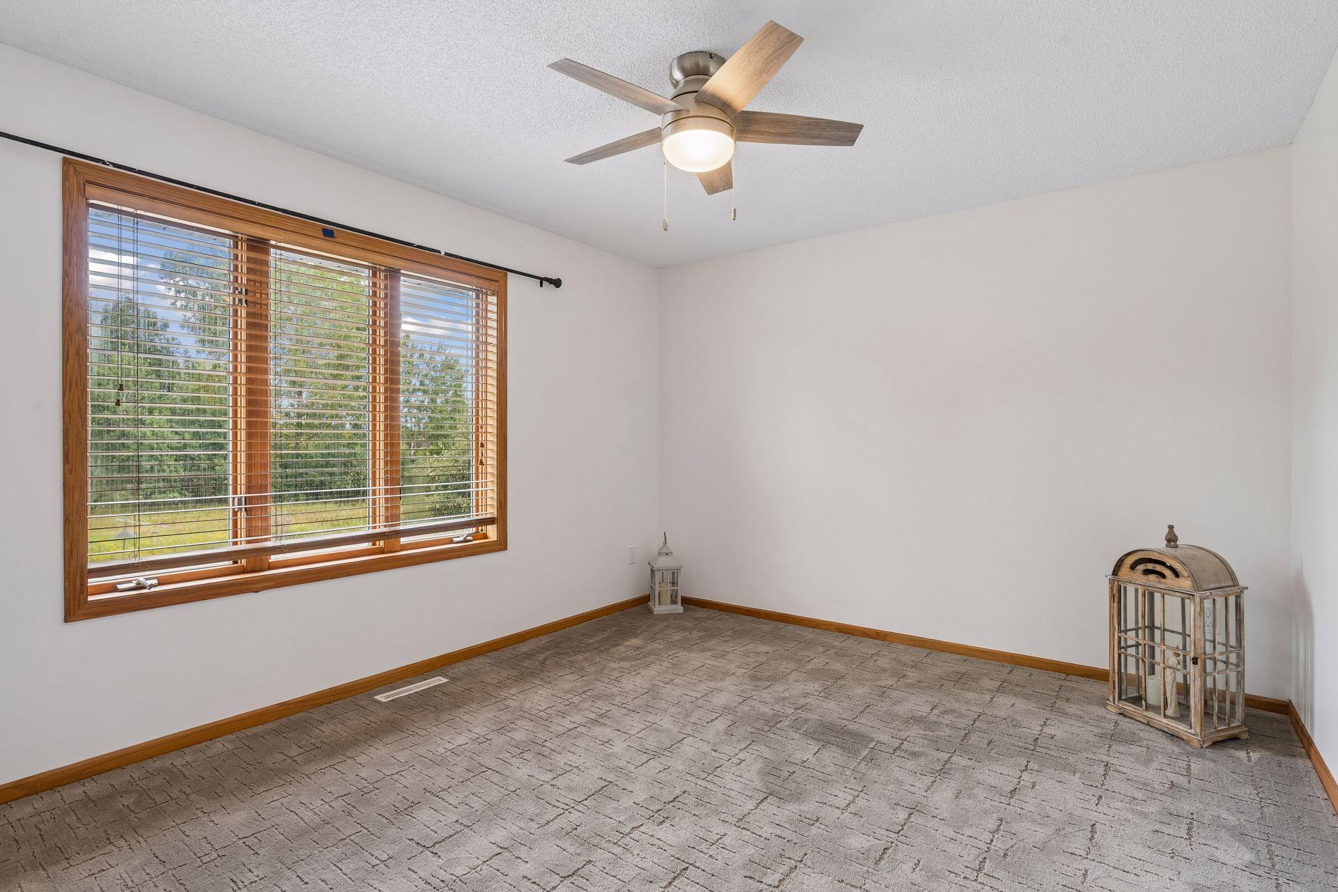 4751 Heather Ridge Road N Property Photo 20