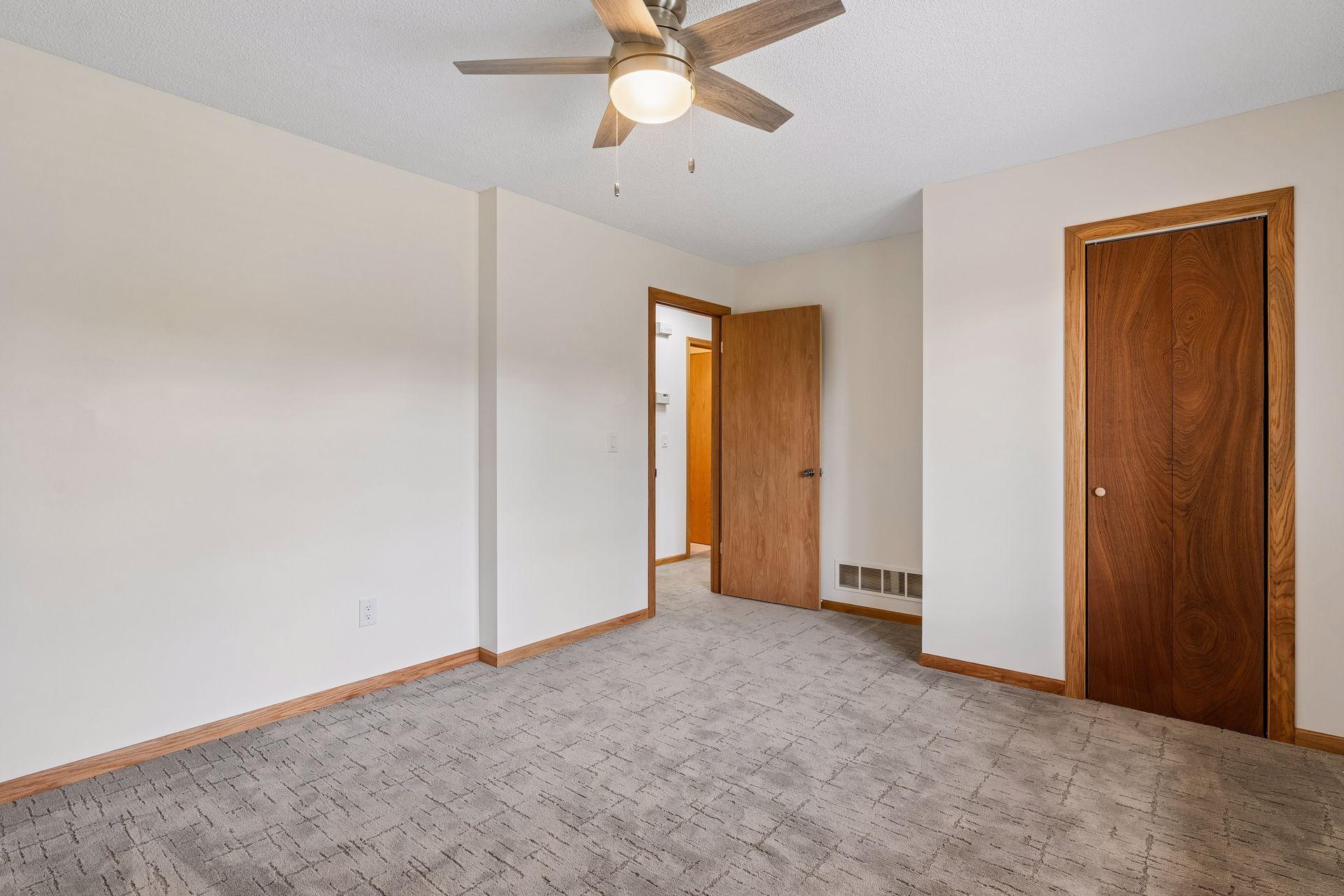 4751 Heather Ridge Road N Property Photo 22