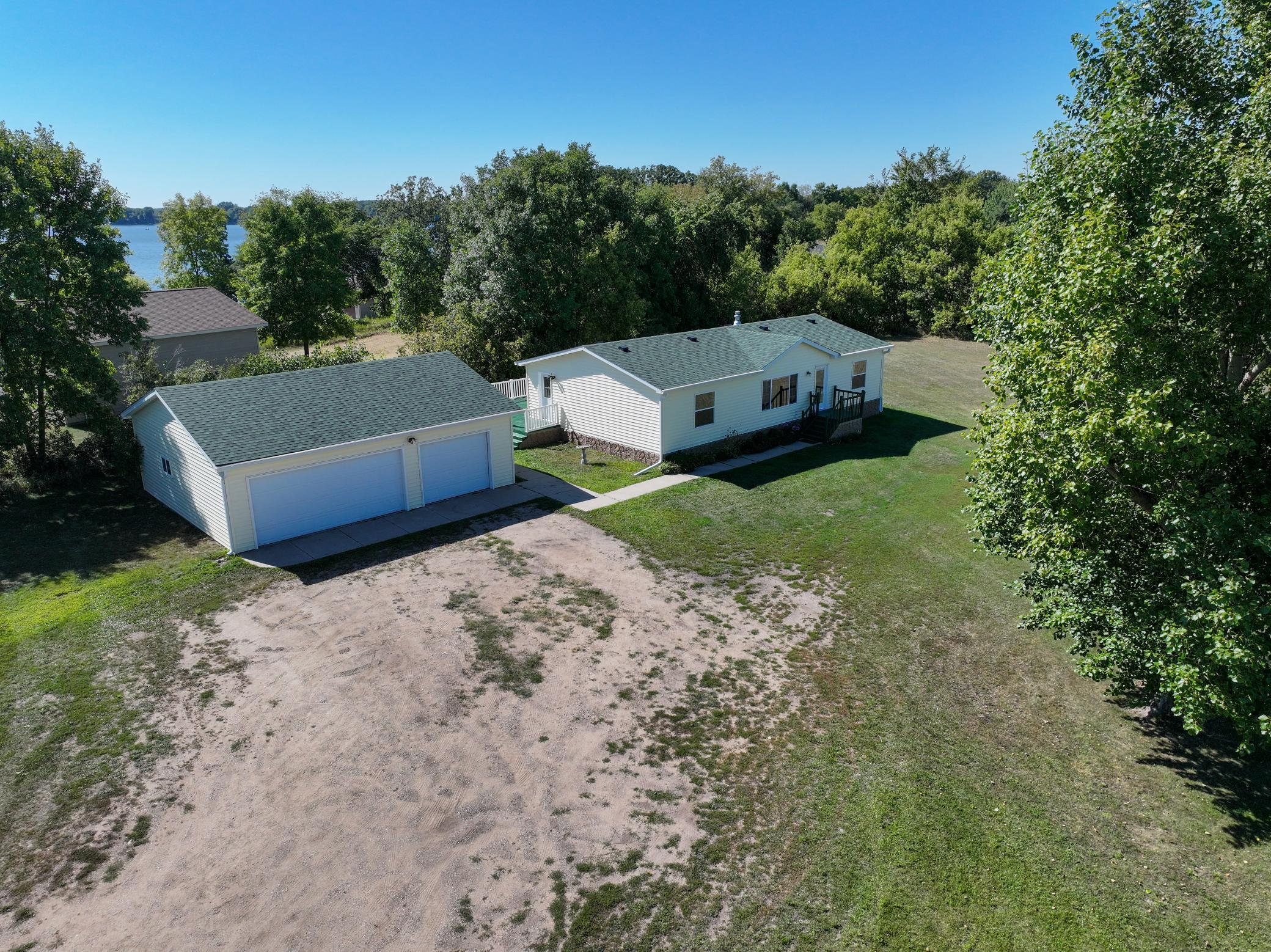 1695 Sunset Access Road Se Property Photo 2