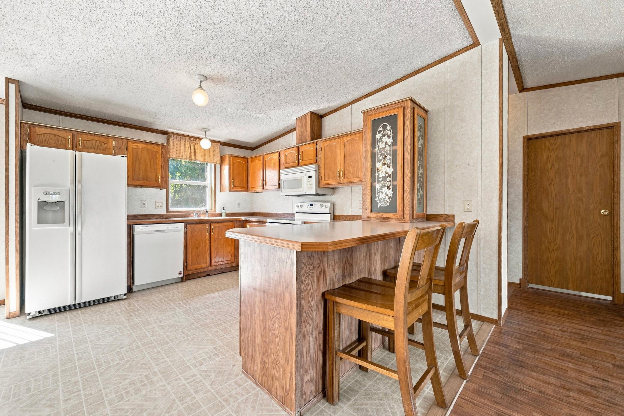 1695 Sunset Access Road Se Property Photo 8