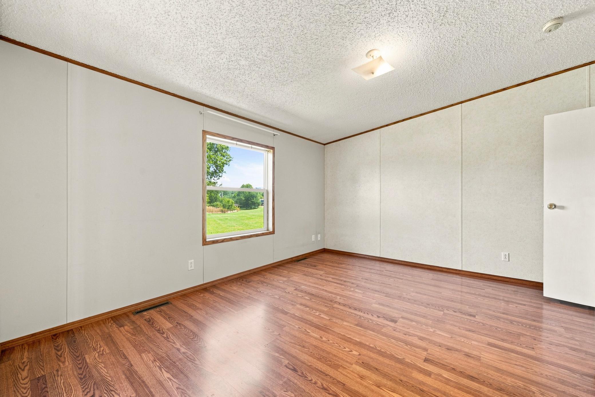 1695 Sunset Access Road Se Property Photo 15