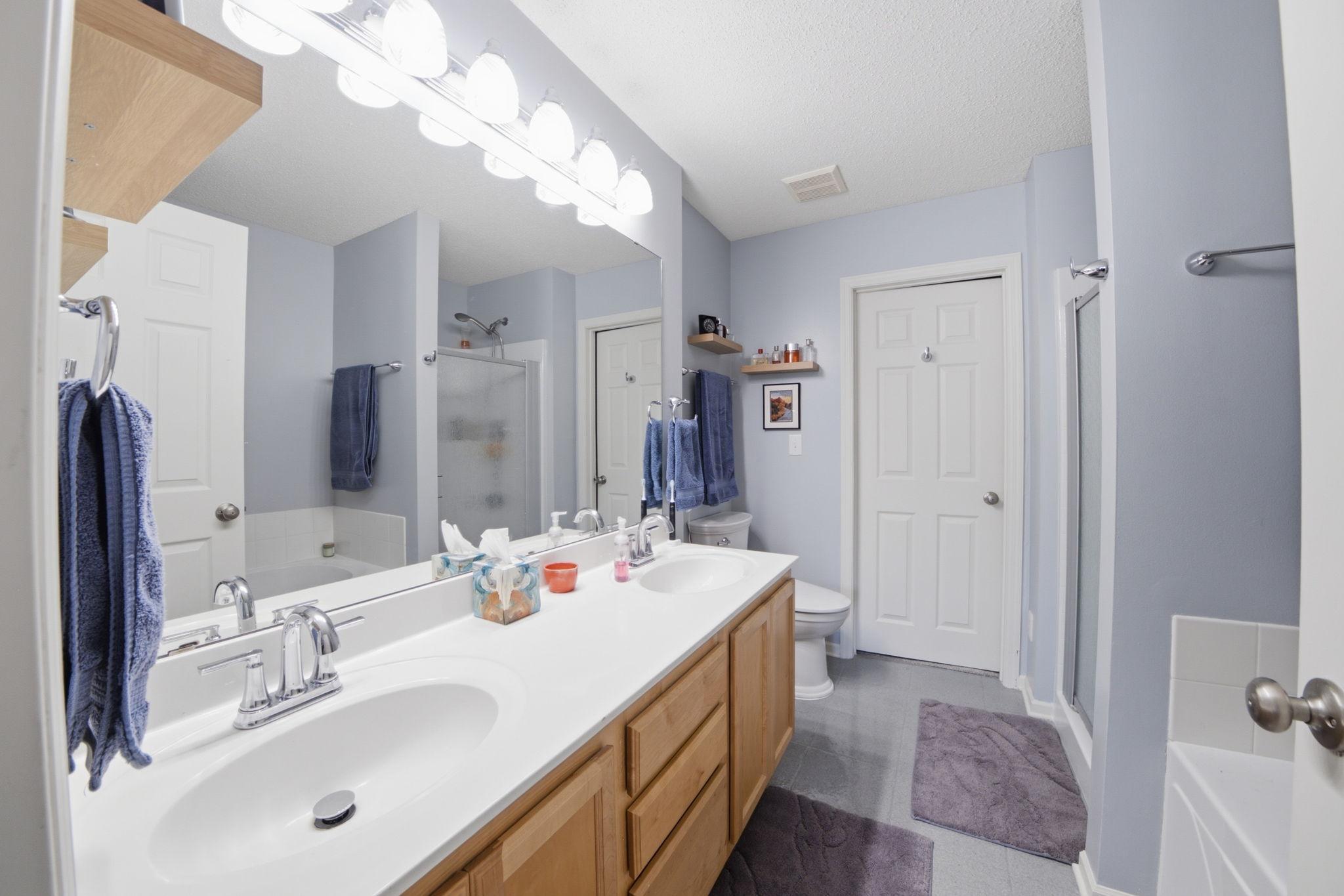 1574 Liberty Circle Property Photo 20