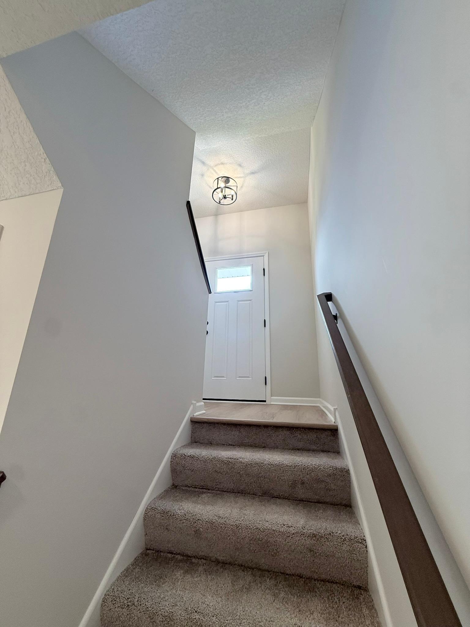 2730 Kepler Avenue Ne Property Photo 5