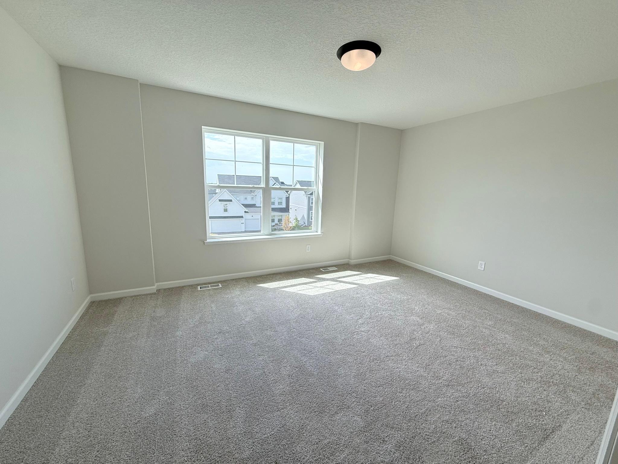 2730 Kepler Avenue Ne Property Photo 13