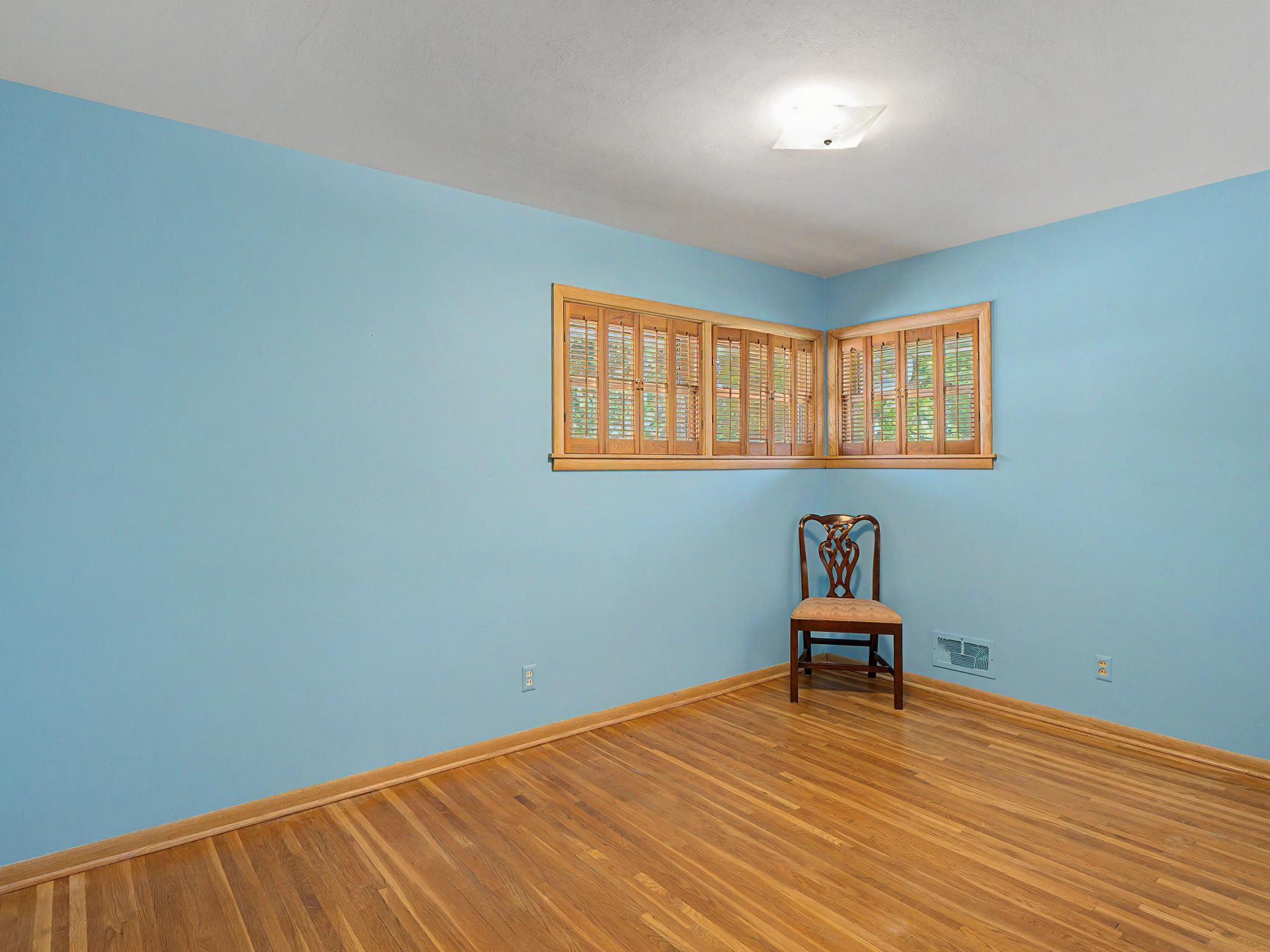 709 18th Avenue Ne Property Photo 17