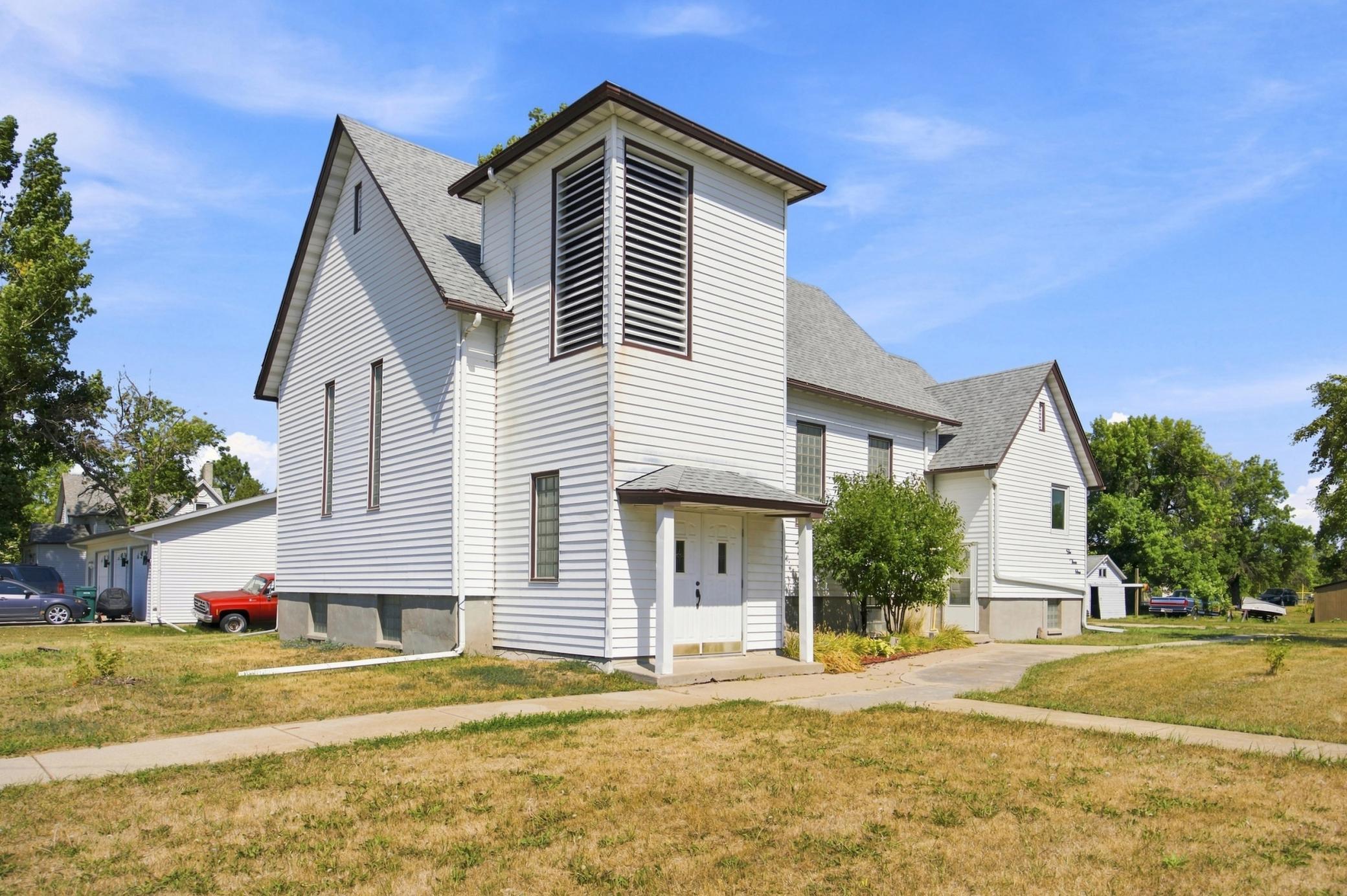 639 Front Street