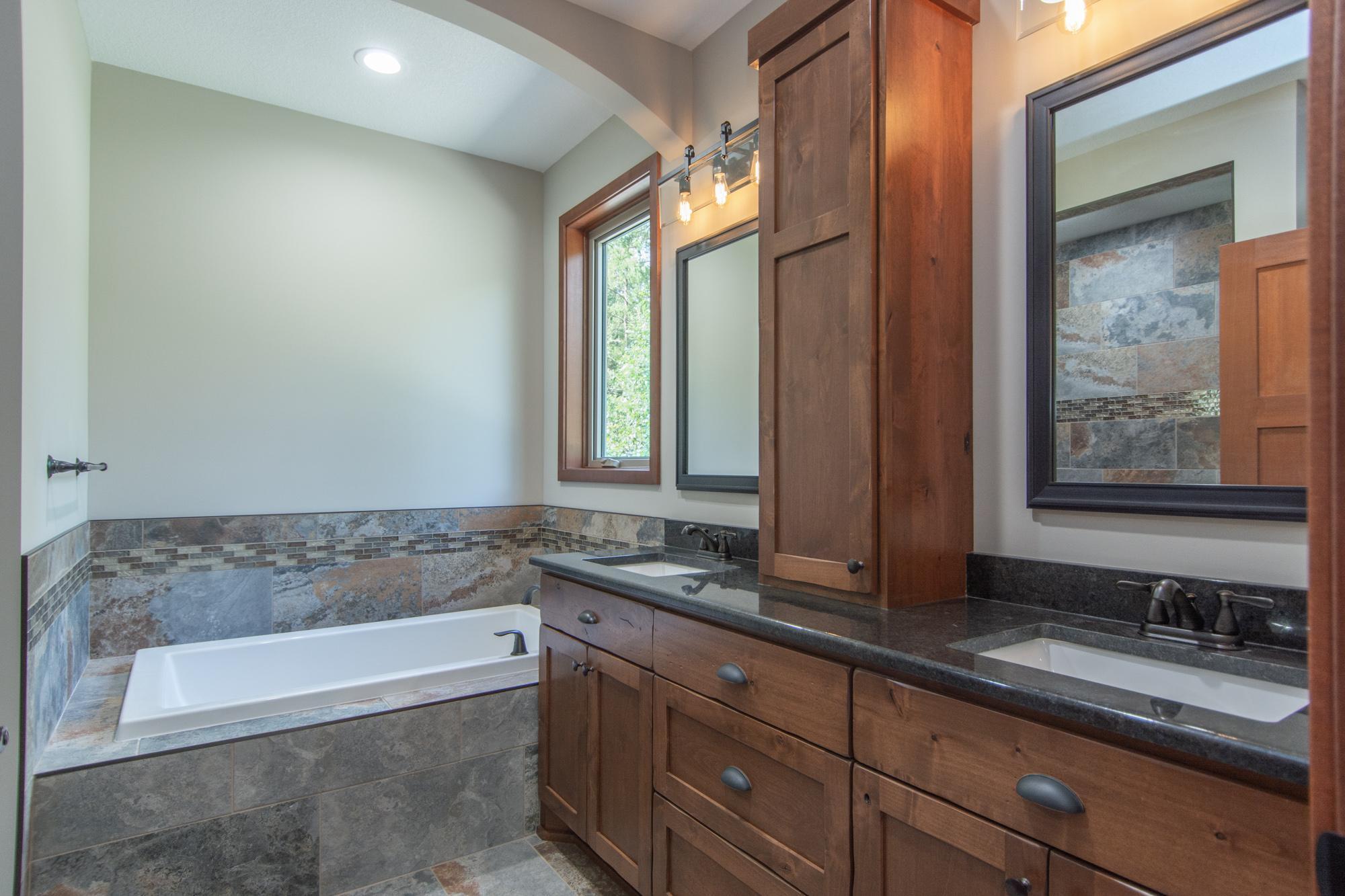 11775 Forestview Drive Property Photo 13