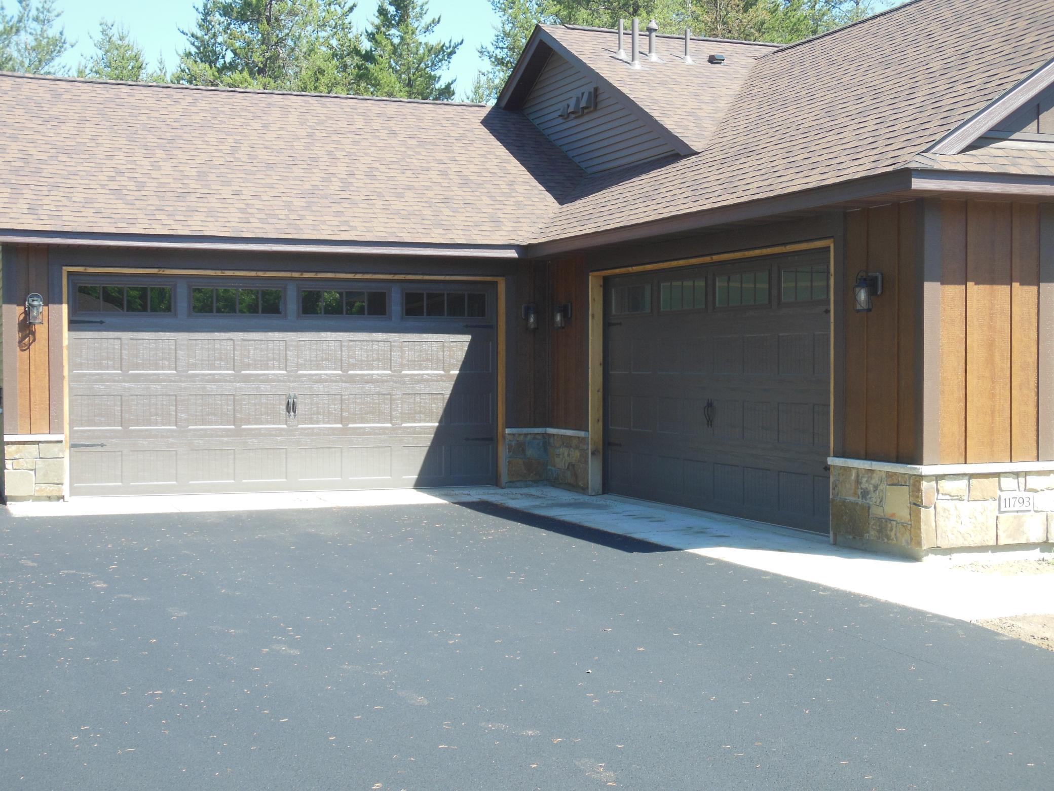 11793 Forestview Drive Property Photo 2