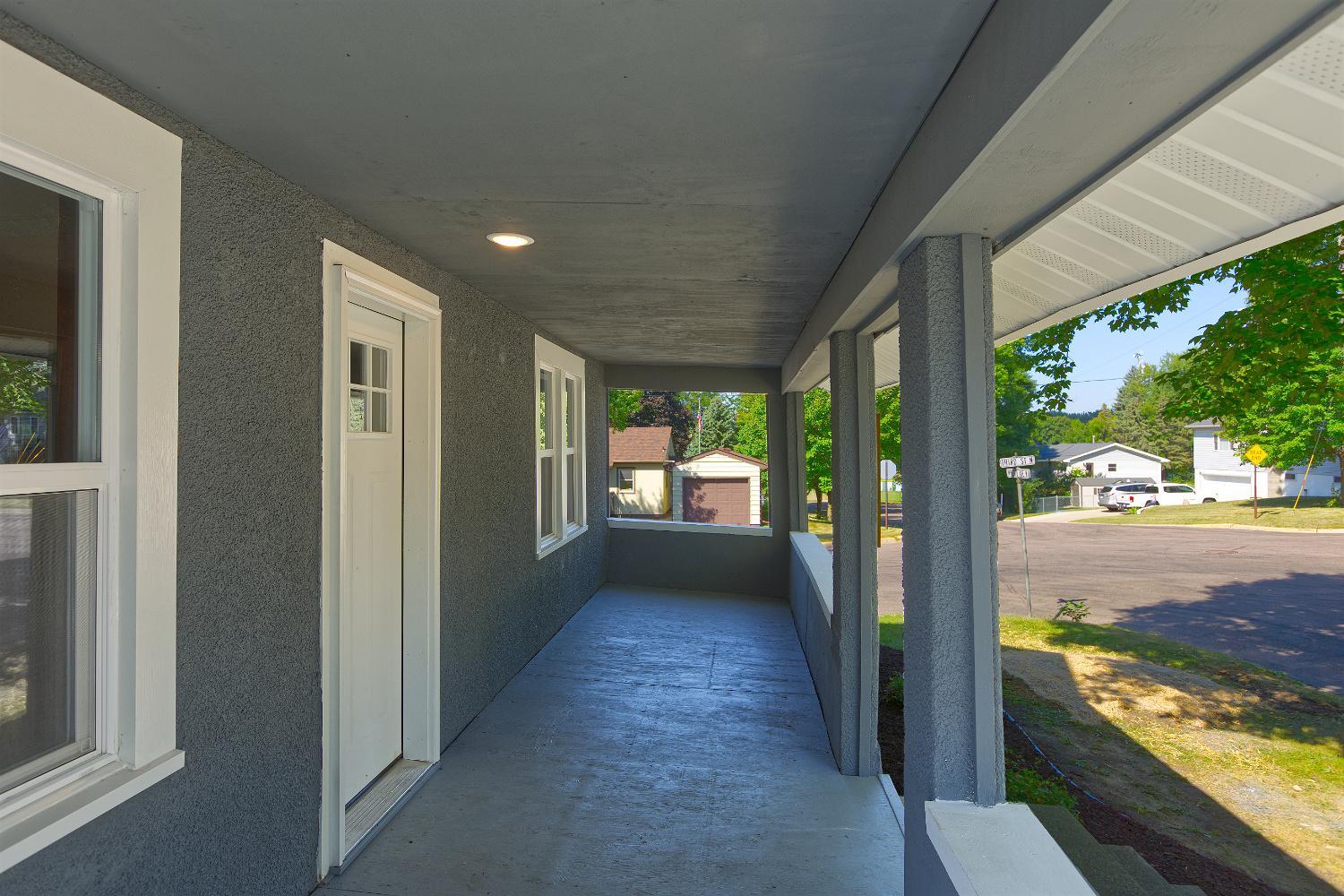 251 Winsted Avenue W Property Photo 33