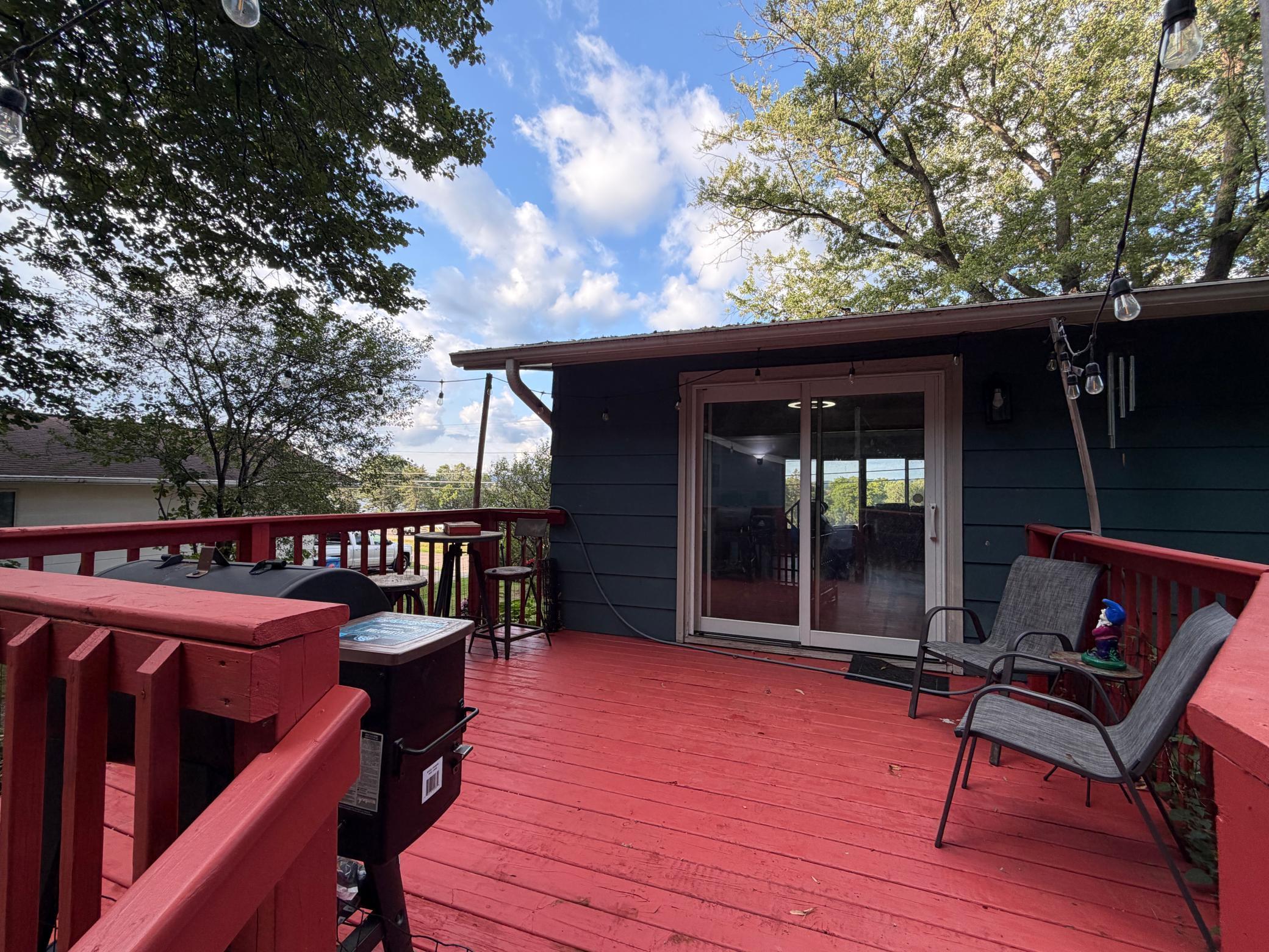 689 E Lake Boulevard Property Photo 5