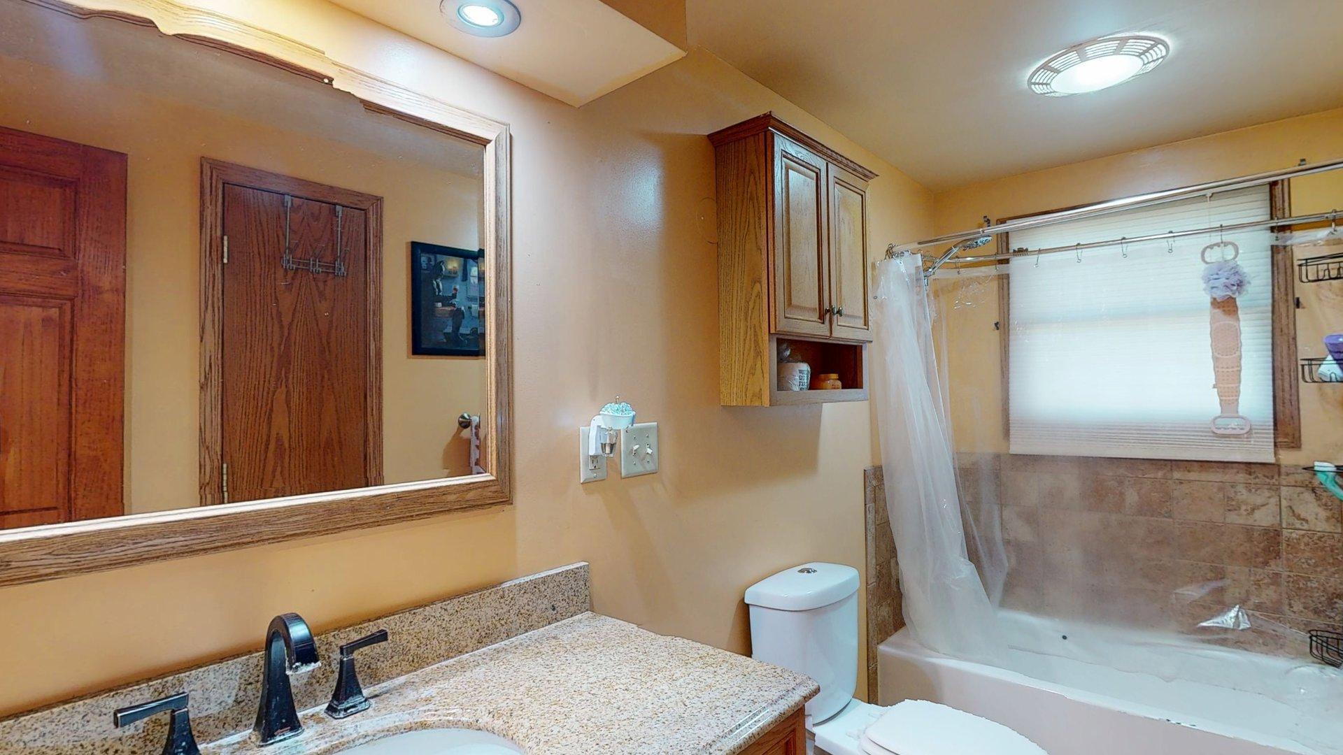 689 E Lake Boulevard Property Photo 21