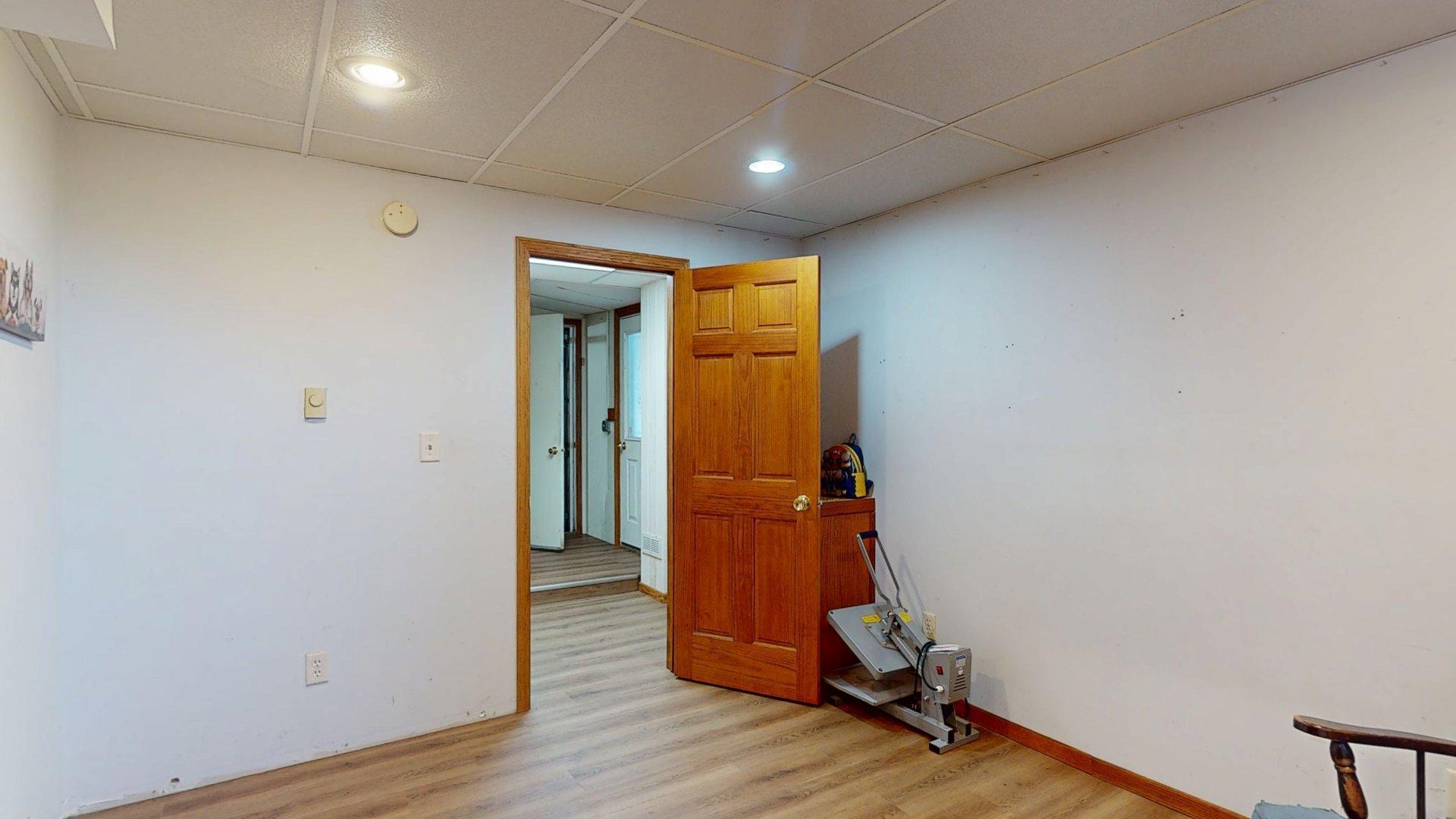 689 E Lake Boulevard Property Photo 24