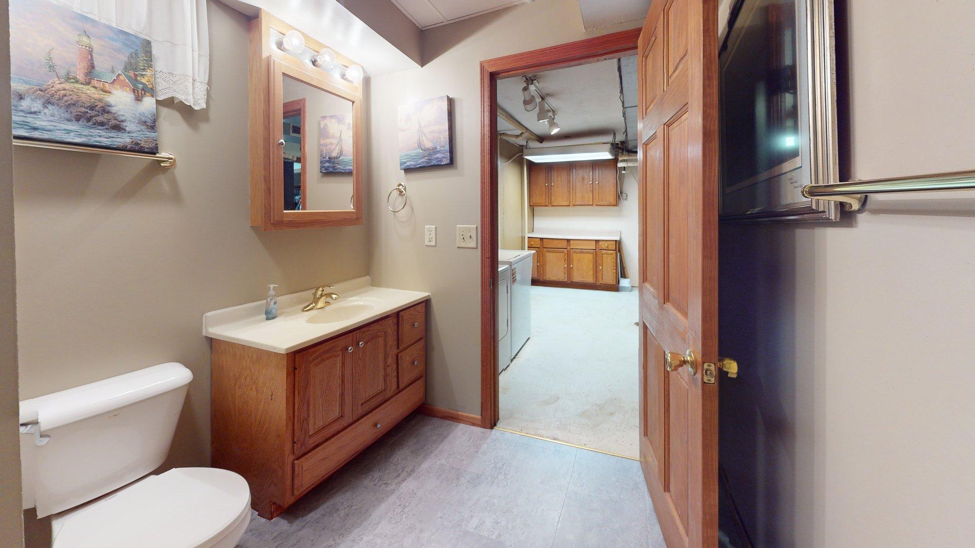 689 E Lake Boulevard Property Photo 26