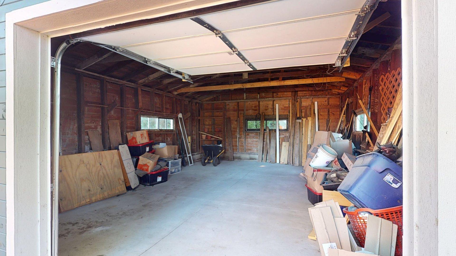 689 E Lake Boulevard Property Photo 34