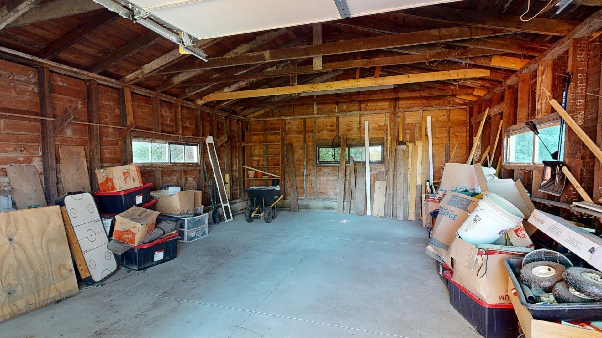 689 E Lake Boulevard Property Photo 35