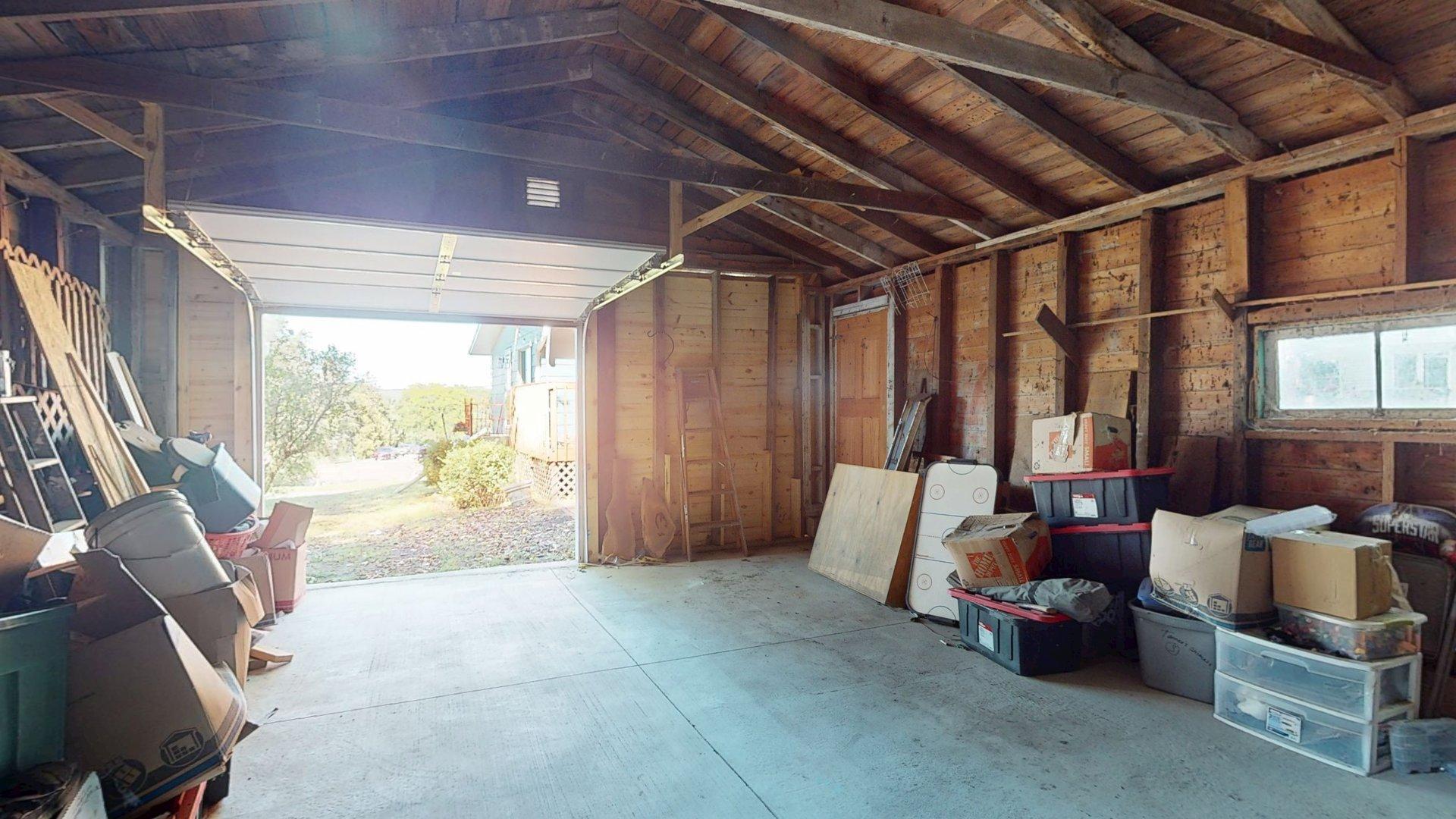 689 E Lake Boulevard Property Photo 36