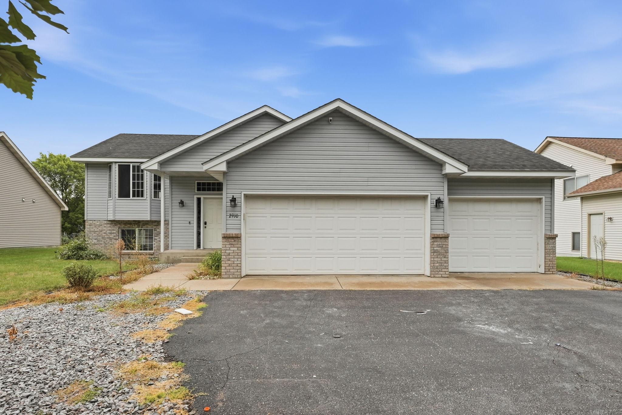 2910 Crescent Ridge Trail