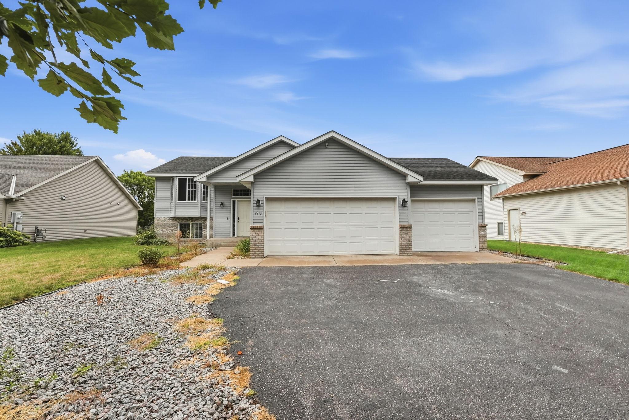 2910 Crescent Ridge Trail Property Photo 10