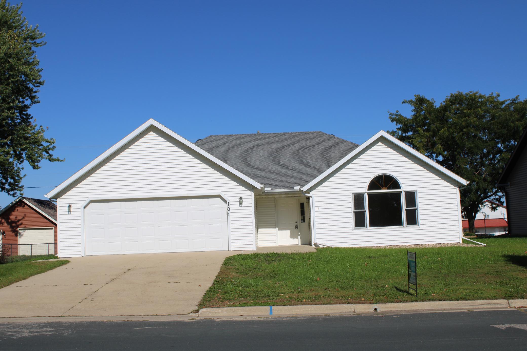 101 7th Street Ne Property Photo 1