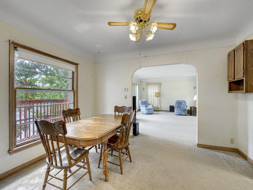 9316 W River Road Property Photo 10