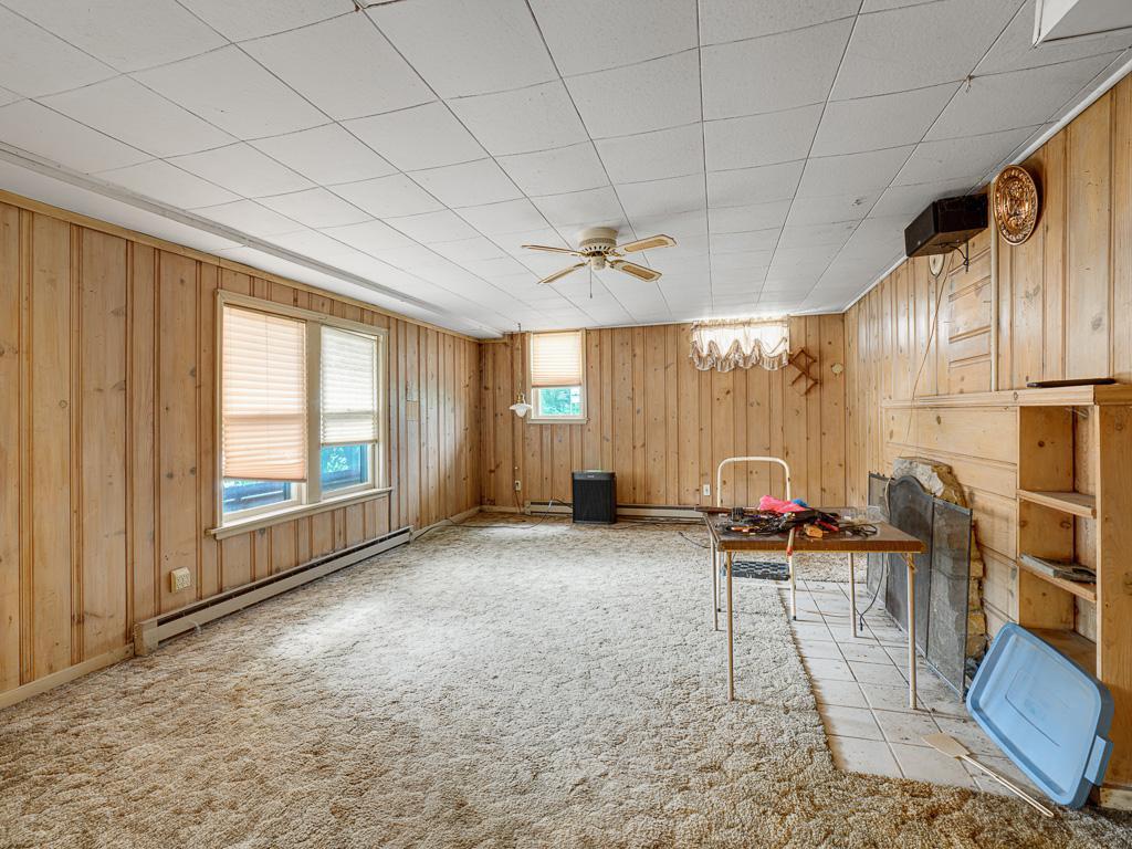 9316 W River Road Property Photo 16