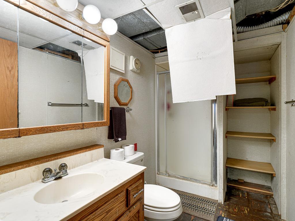 9316 W River Road Property Photo 18