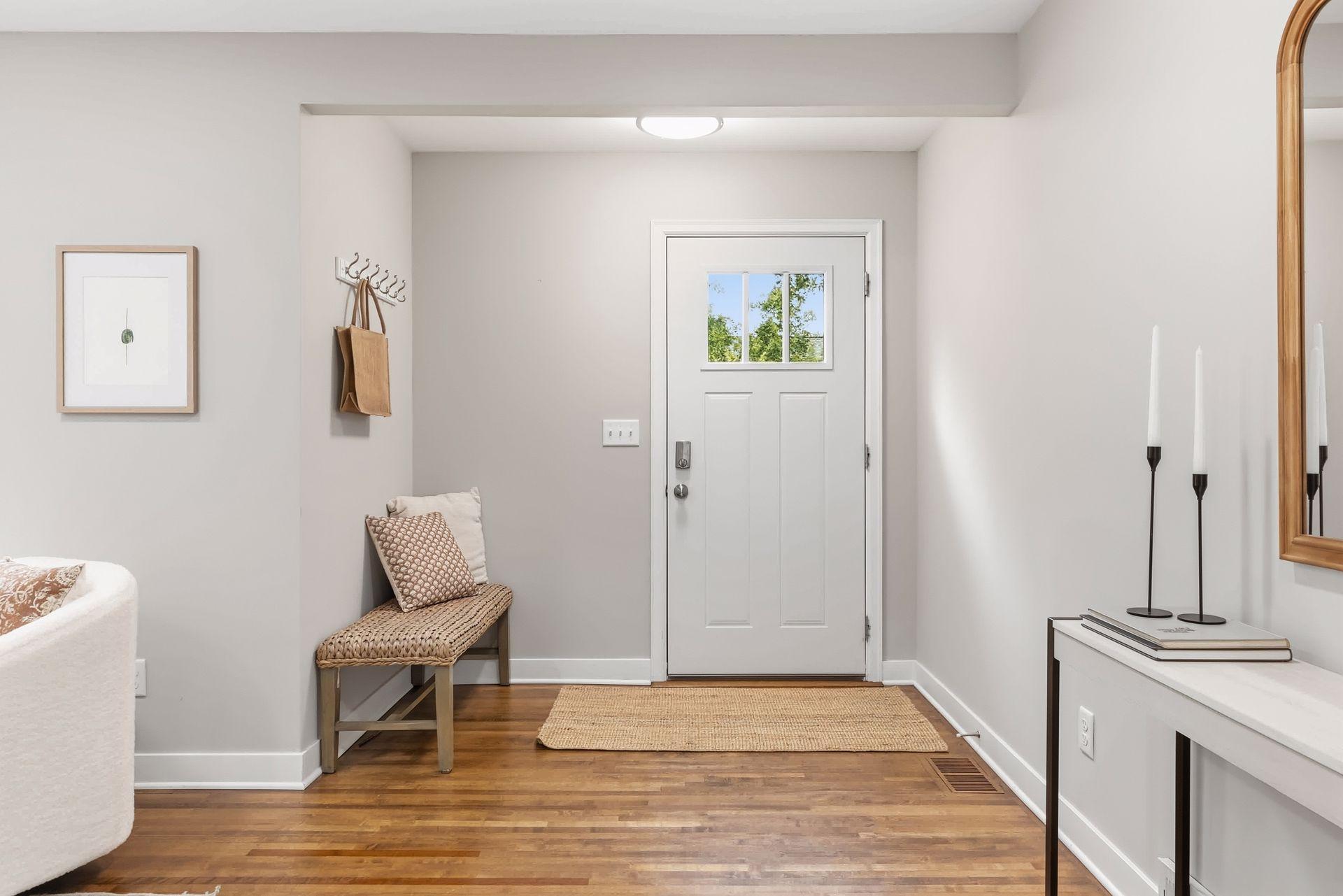 2129 Hartford Avenue Property Photo 4