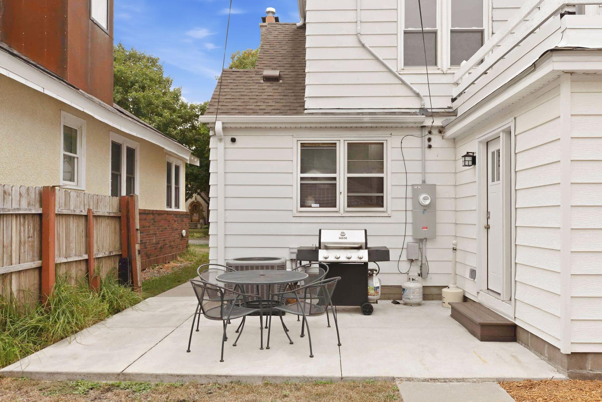 2129 Hartford Avenue Property Photo 47
