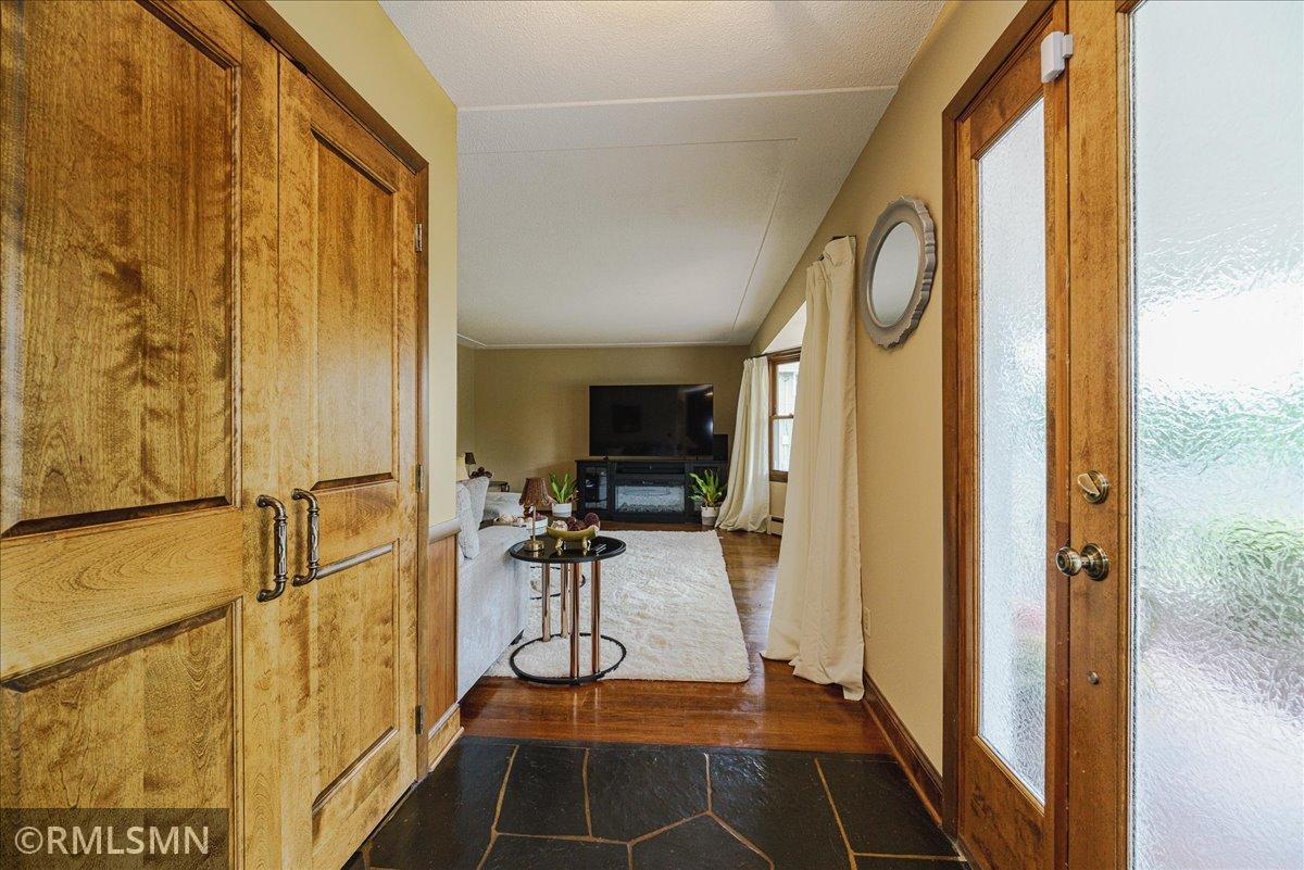 5617 29th Avenue N Property Photo 5