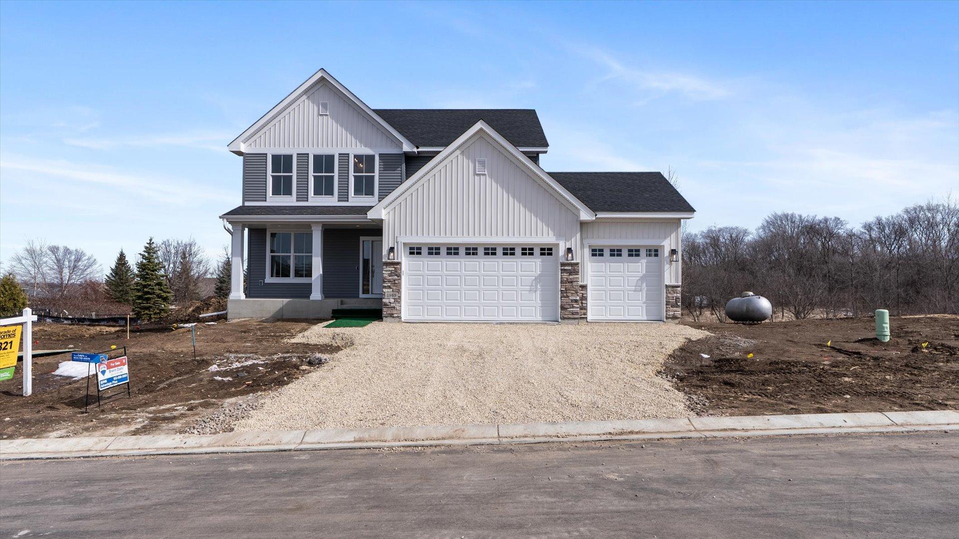 2018 Lusitano Street Property Photo 2