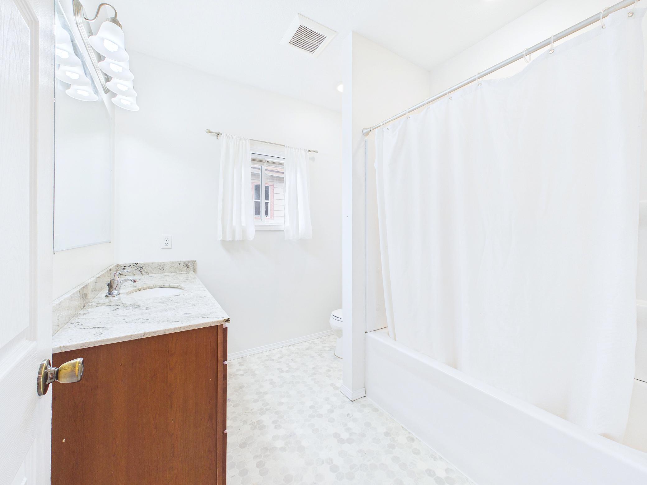 983 Cook Avenue E Property Photo 17