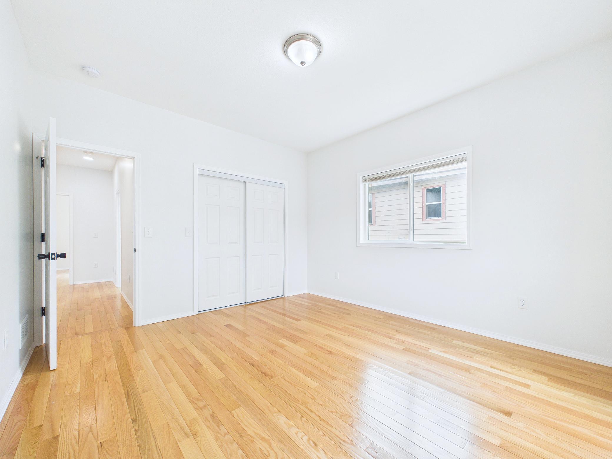 983 Cook Avenue E Property Photo 19