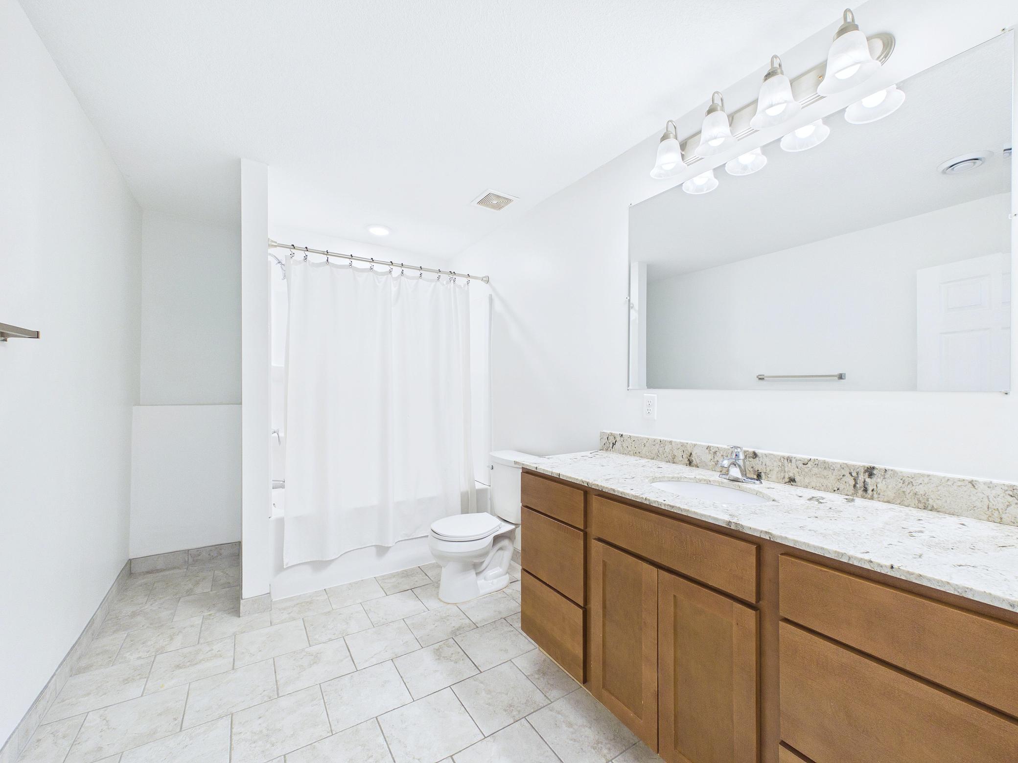 983 Cook Avenue E Property Photo 26