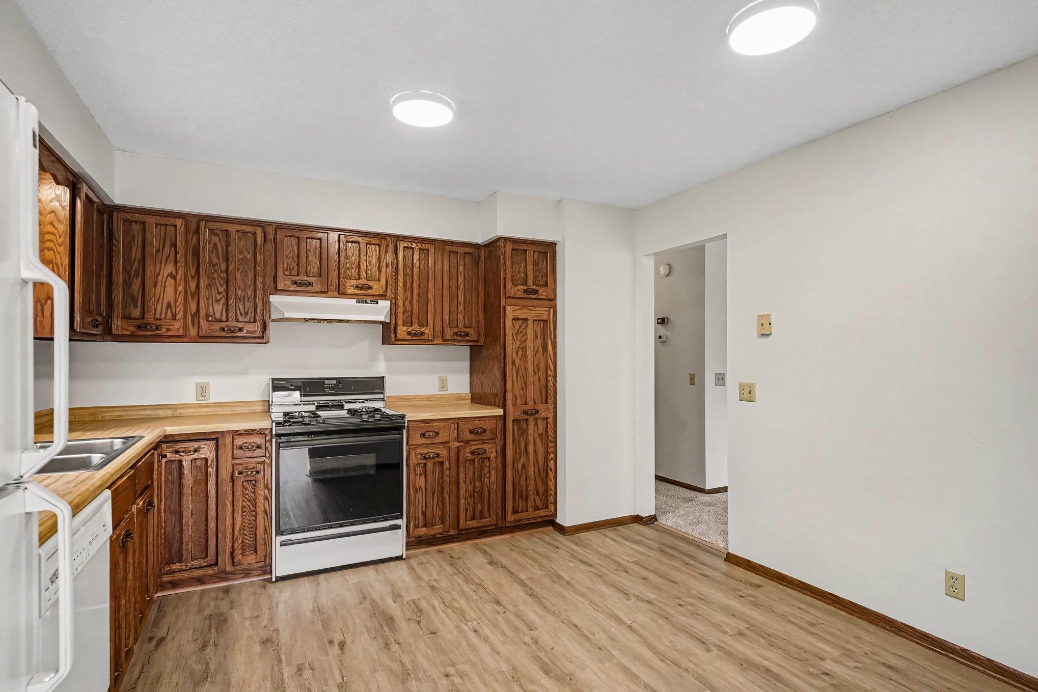 3053 Pine Ridge Drive Property Photo 8