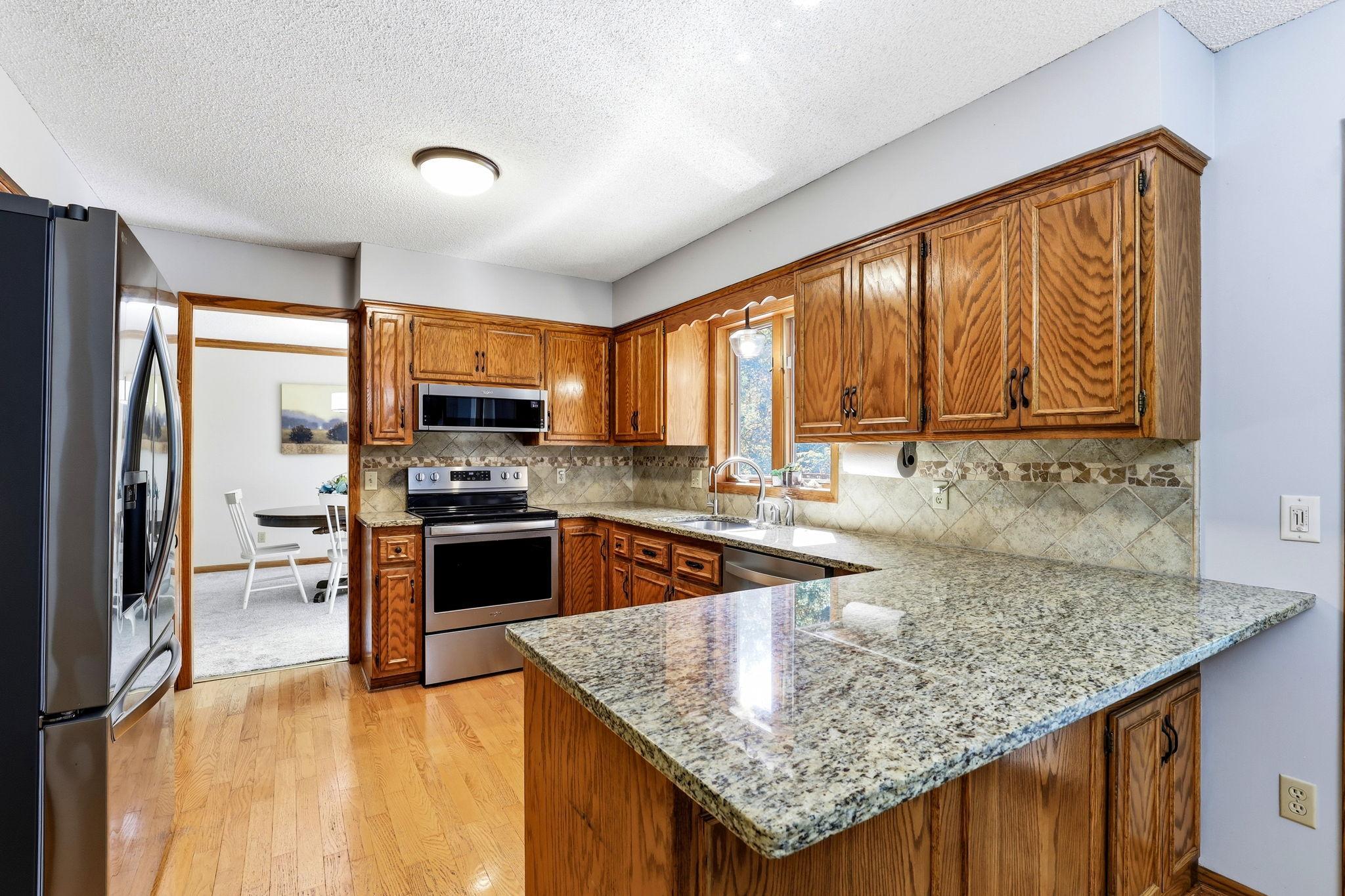 4690 Parkridge Drive Property Photo 7