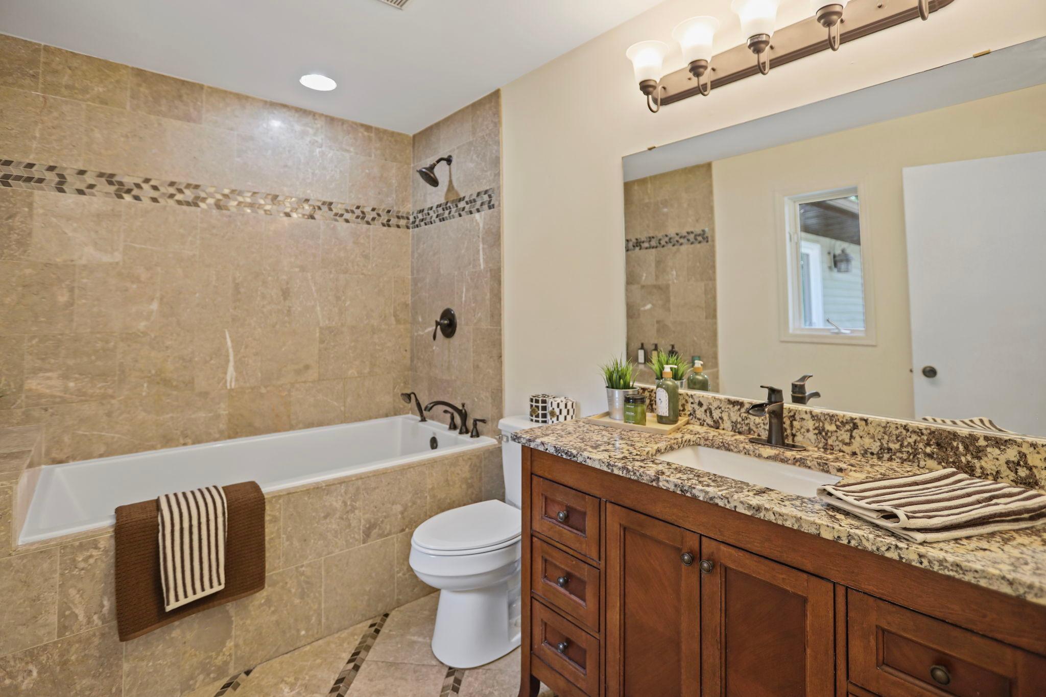 1242 Aldrich Way Property Photo 20