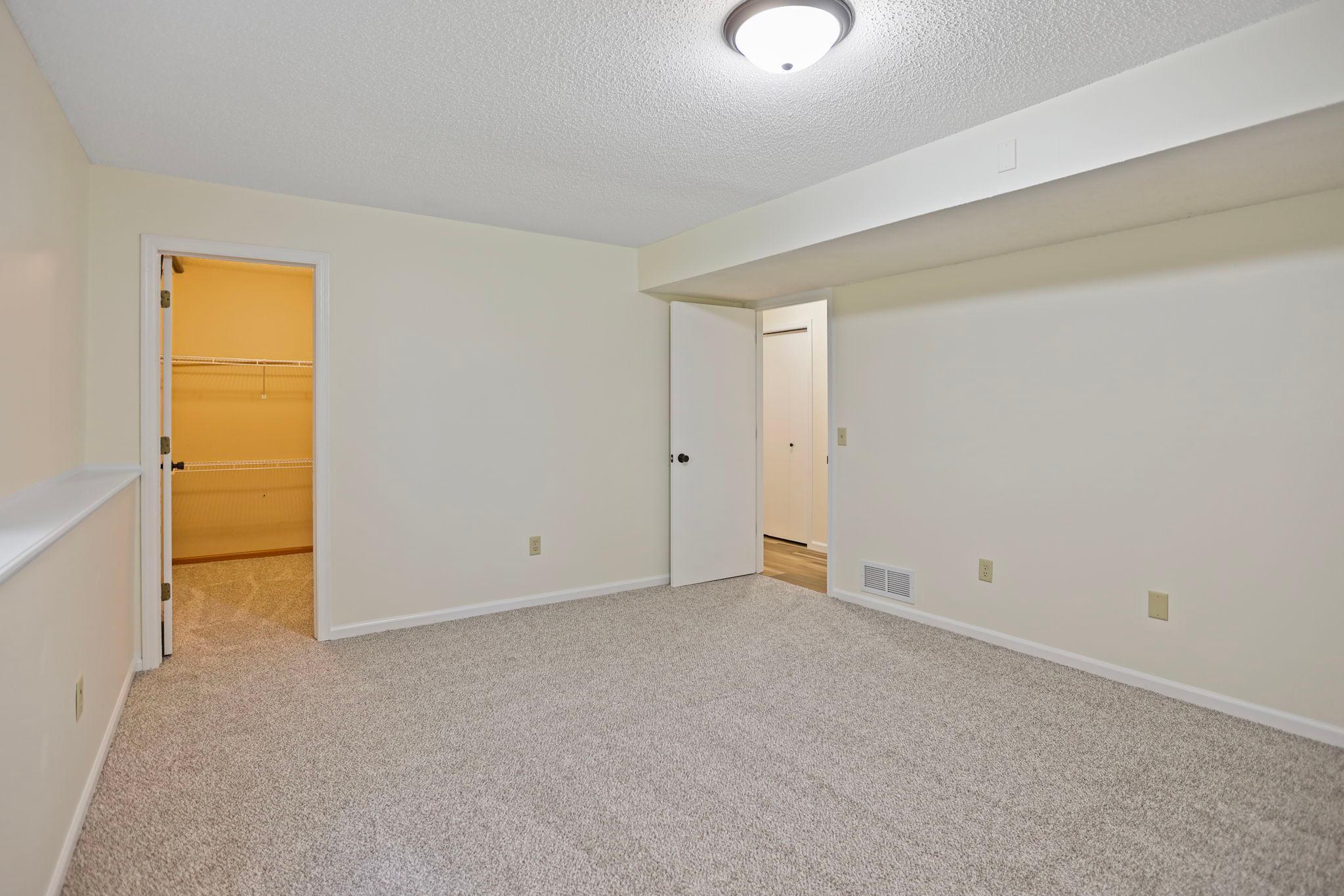 1242 Aldrich Way Property Photo 29