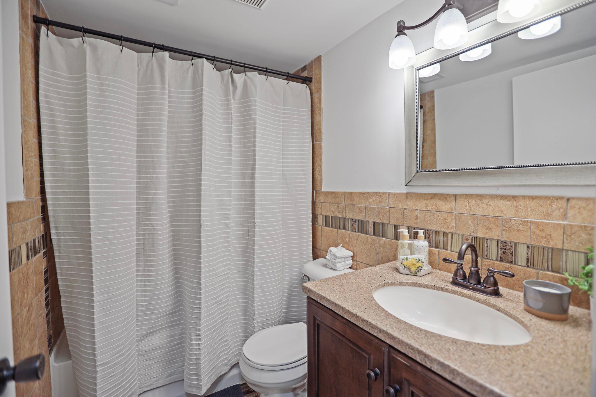 1242 Aldrich Way Property Photo 38