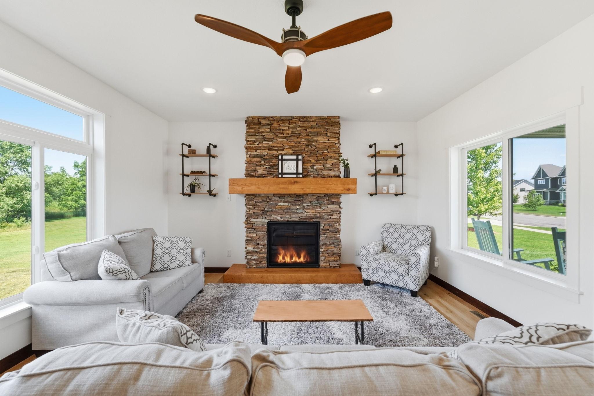 2022 Sandstone Loop N Property Photo 10