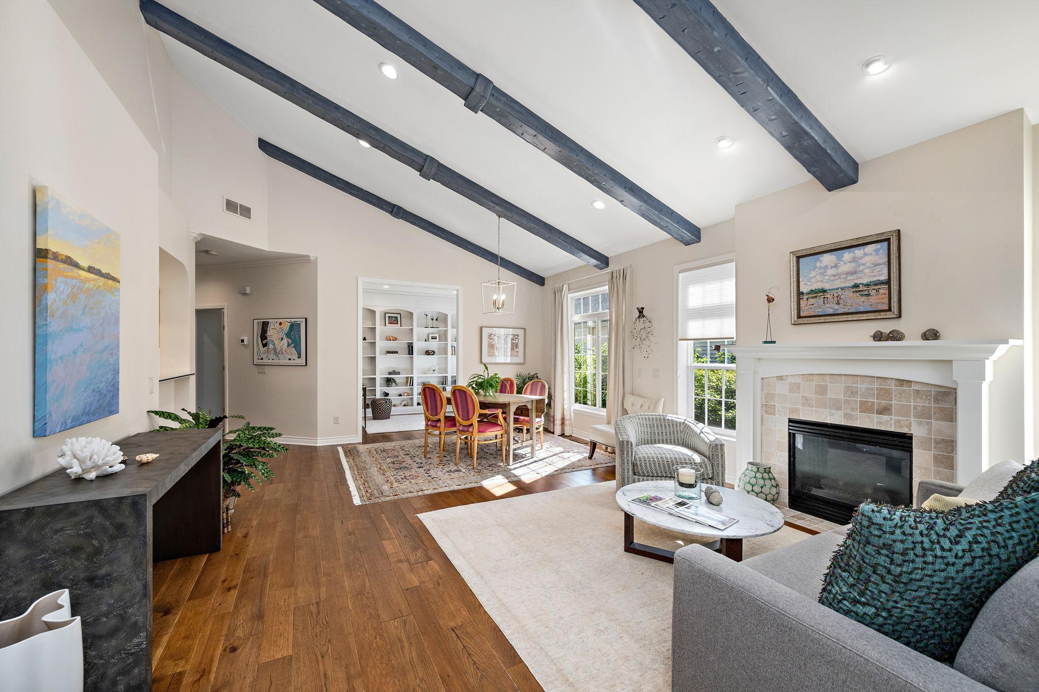 130 Lakeview Road E Property Photo 6
