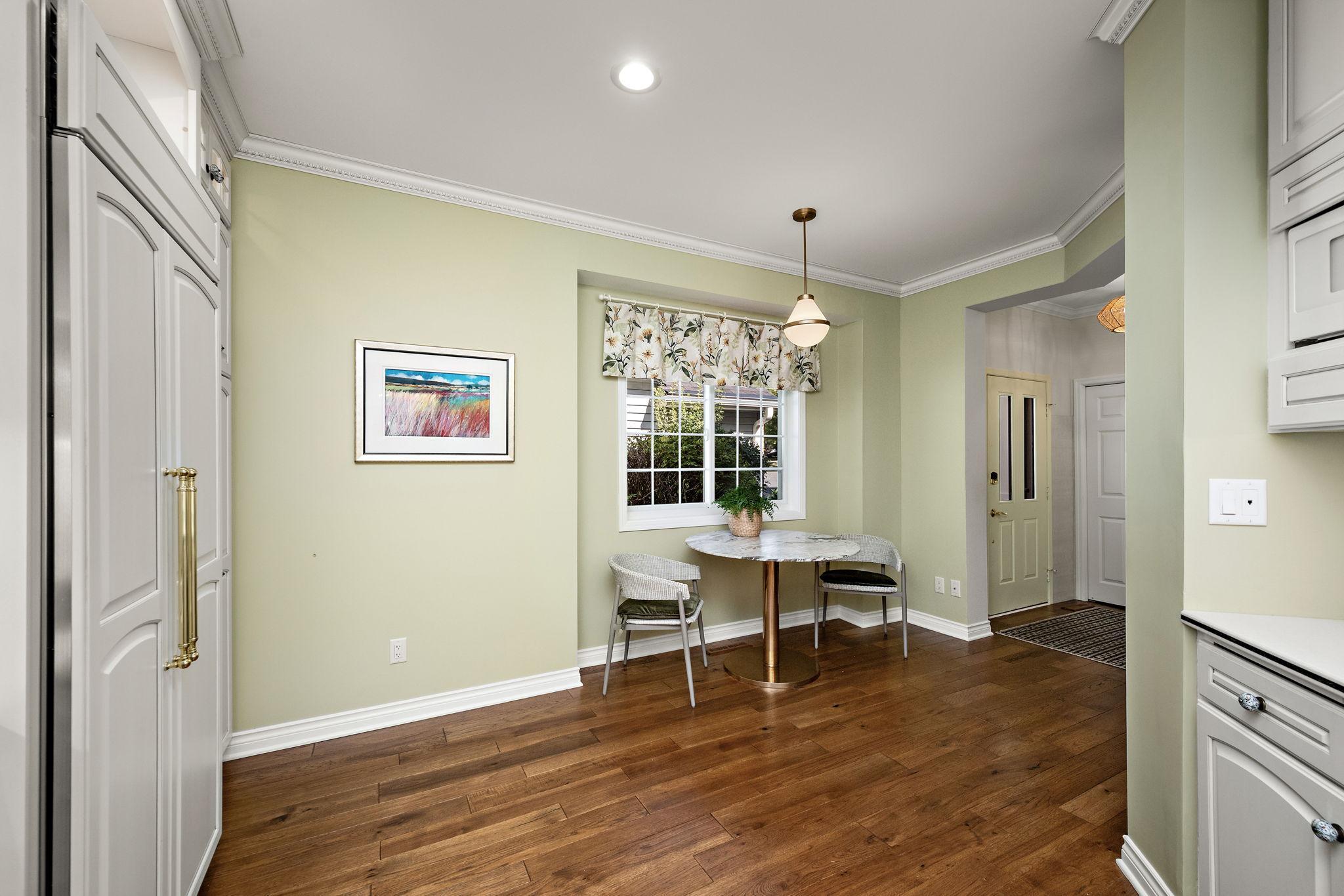 130 Lakeview Road E Property Photo 12