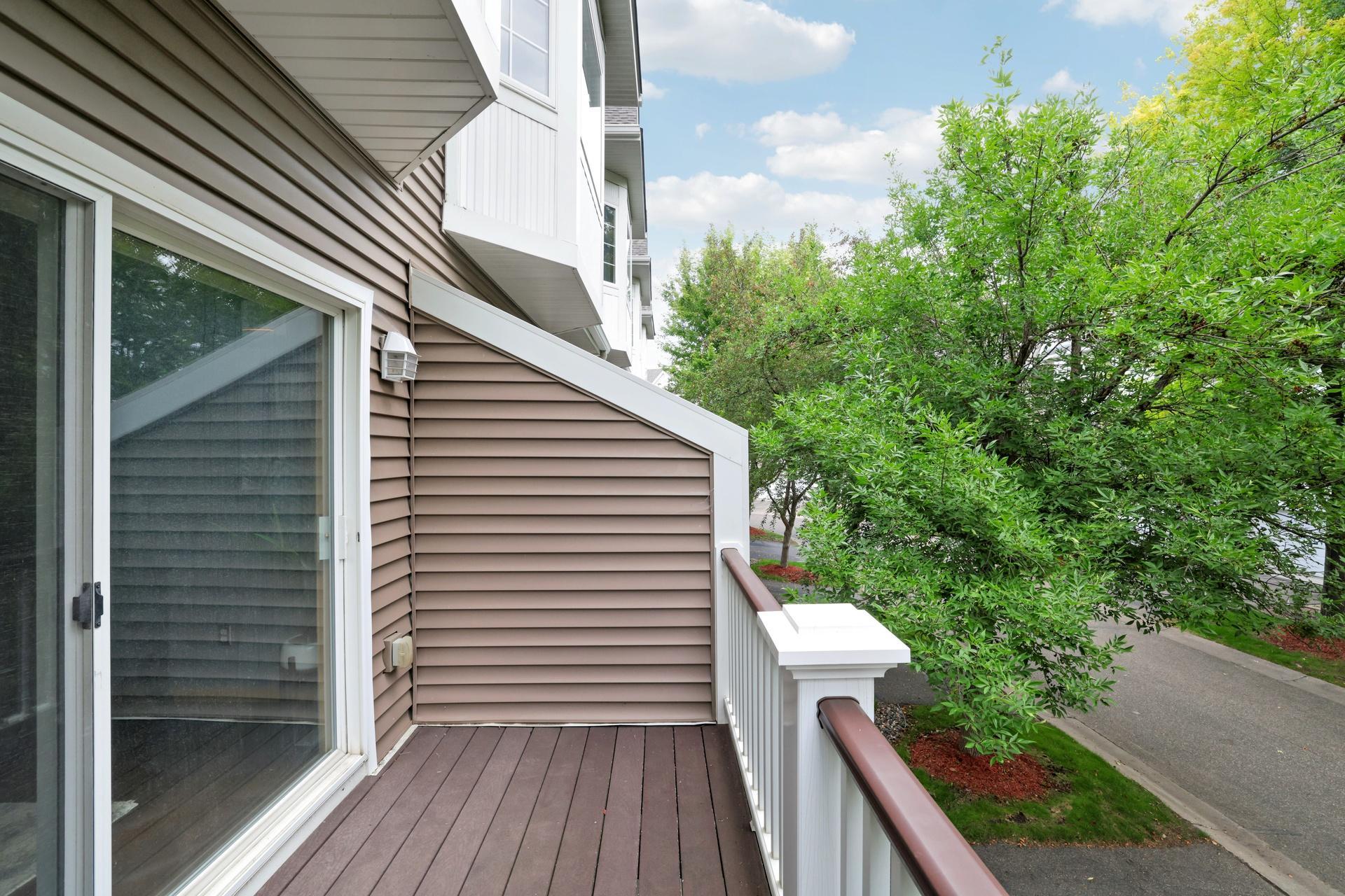 846 Trenton Lane N Property Photo 10