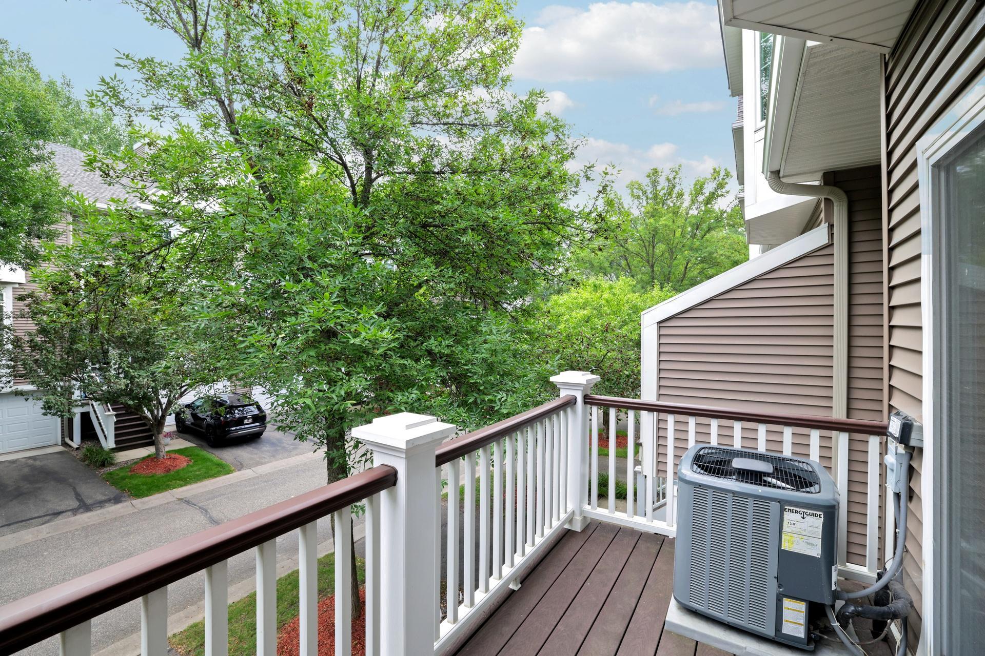 846 Trenton Lane N Property Photo 37