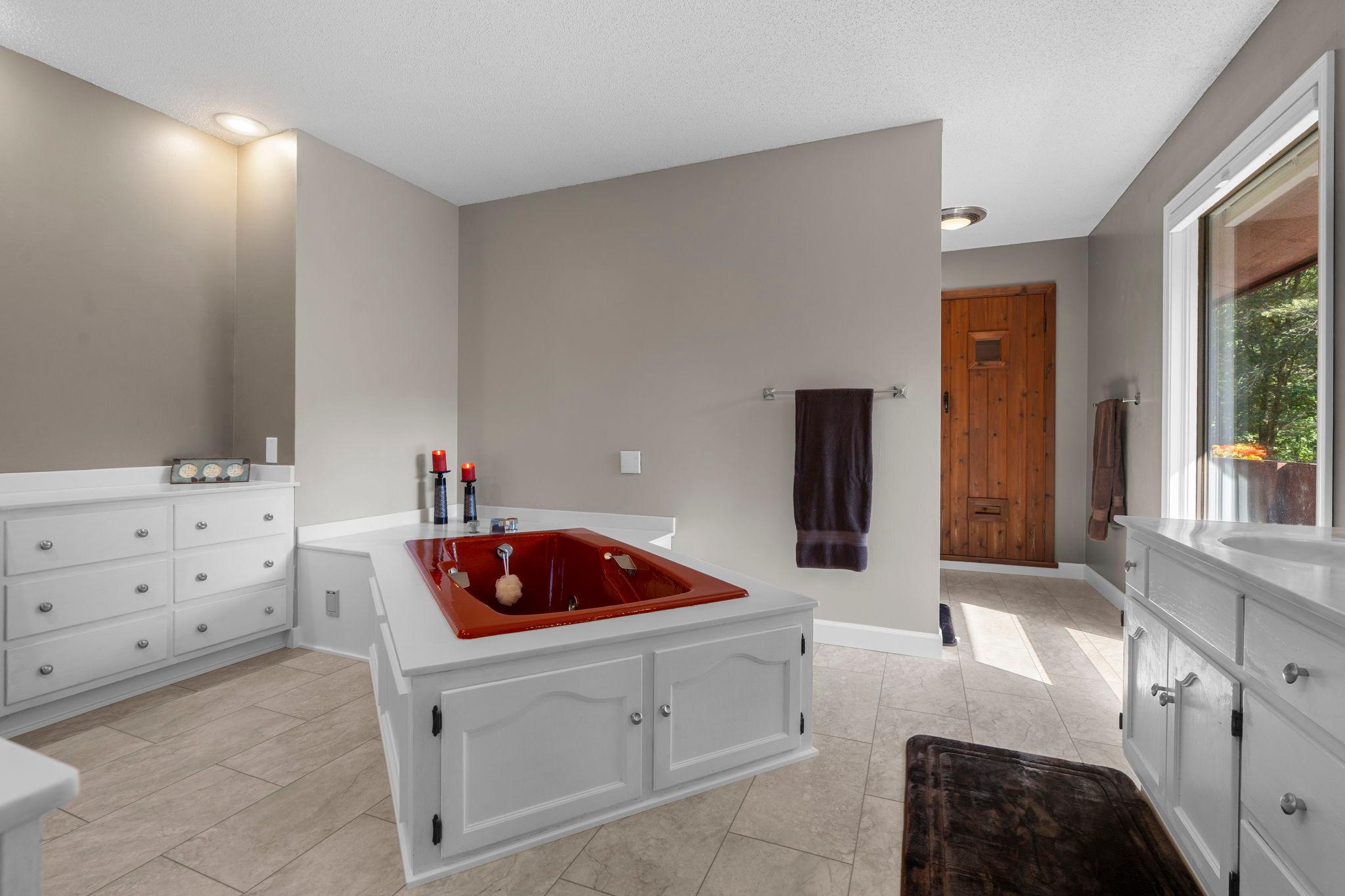 1881 65th Street Ne Property Photo 48
