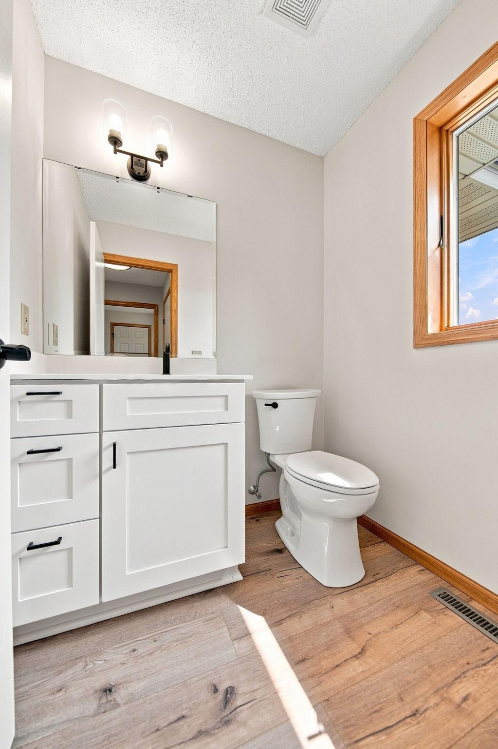 195 S Medina Street Property Photo 17