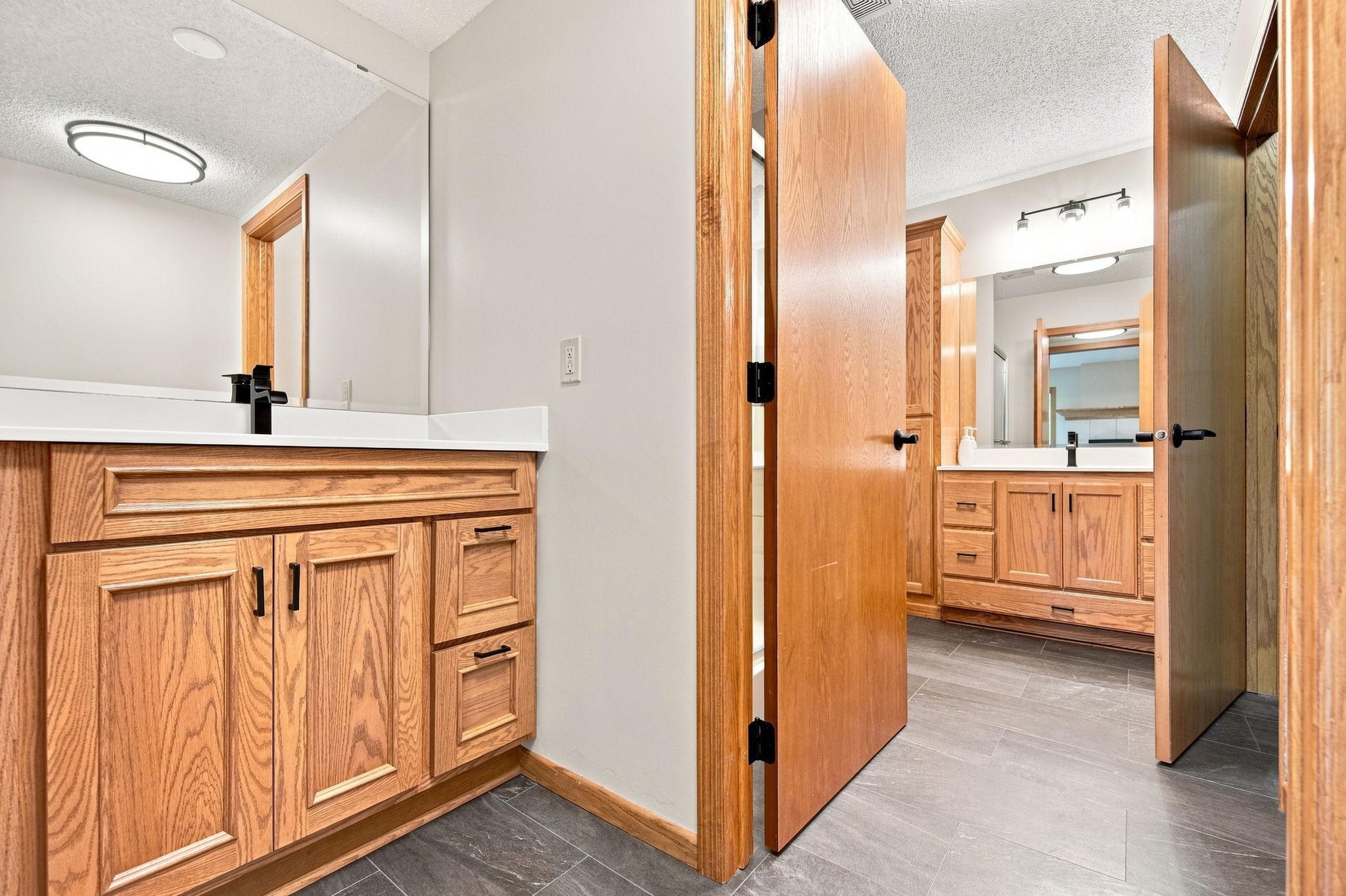 195 S Medina Street Property Photo 35