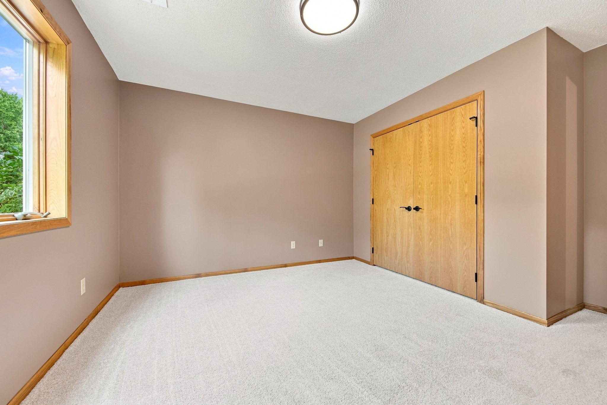 195 S Medina Street Property Photo 37